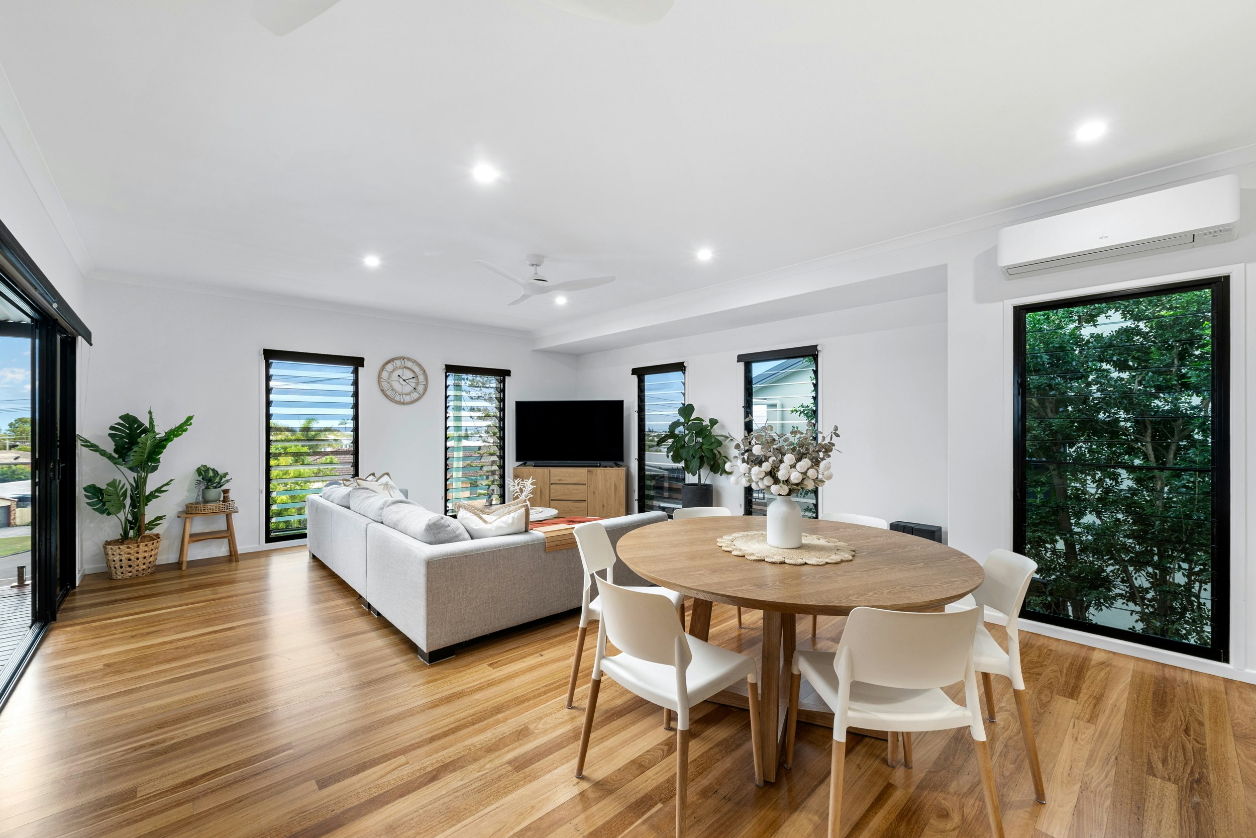 Image of dining room