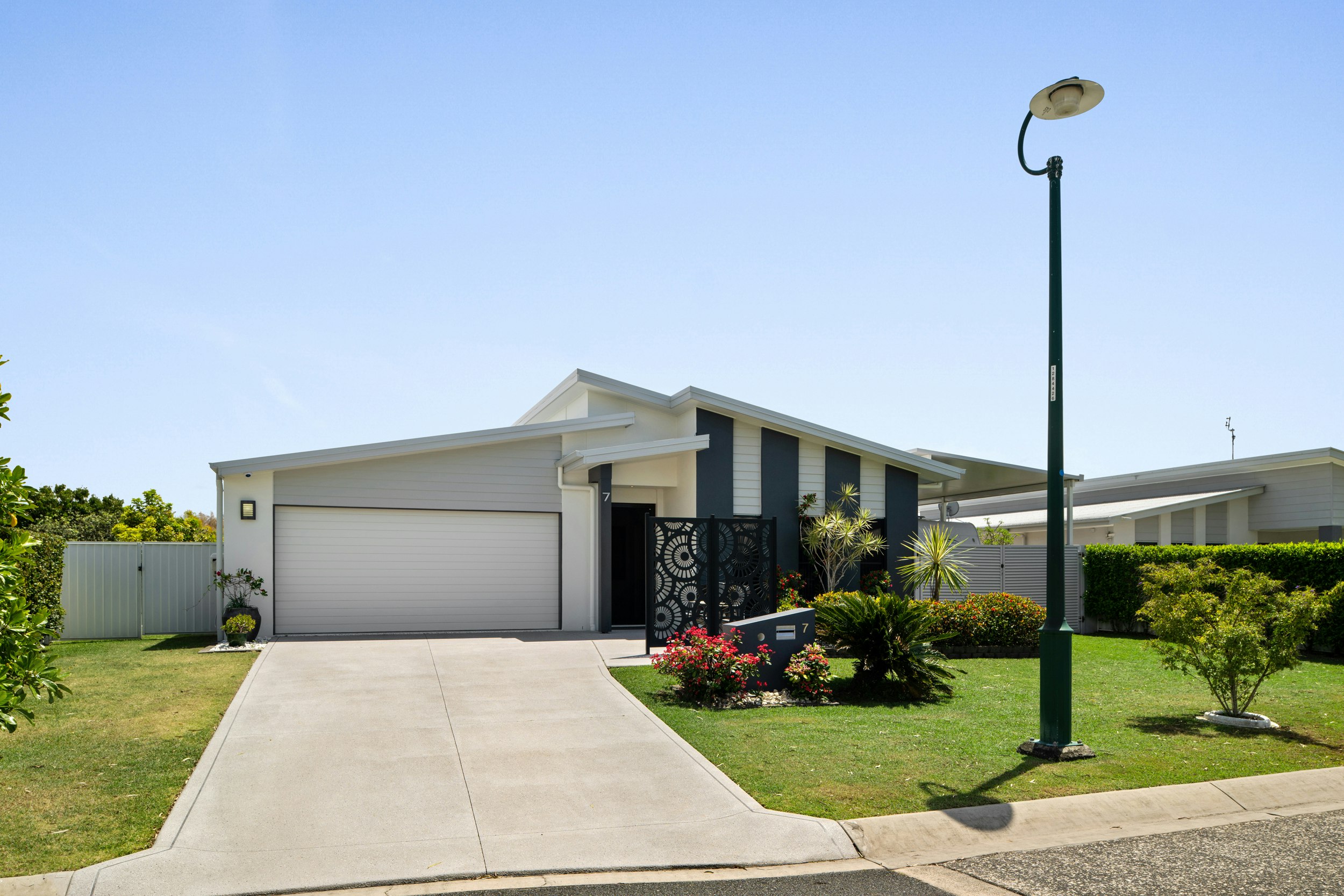 Image of garage