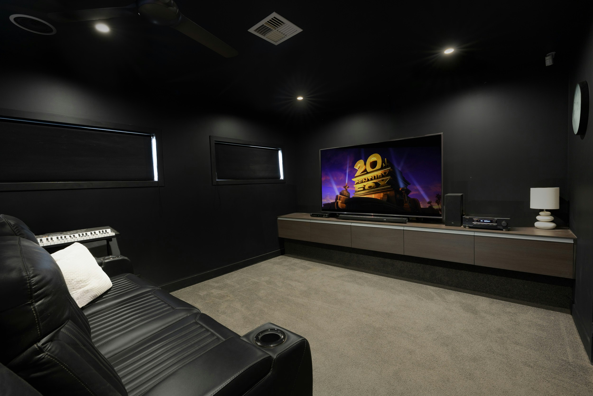 Image of electronics