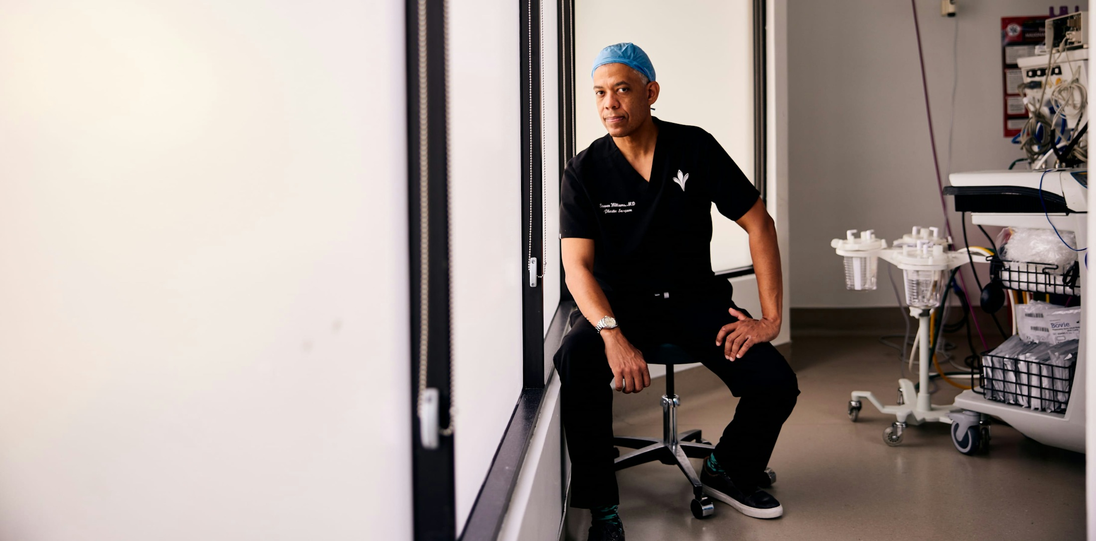 Image of the Doctor in a surgical room