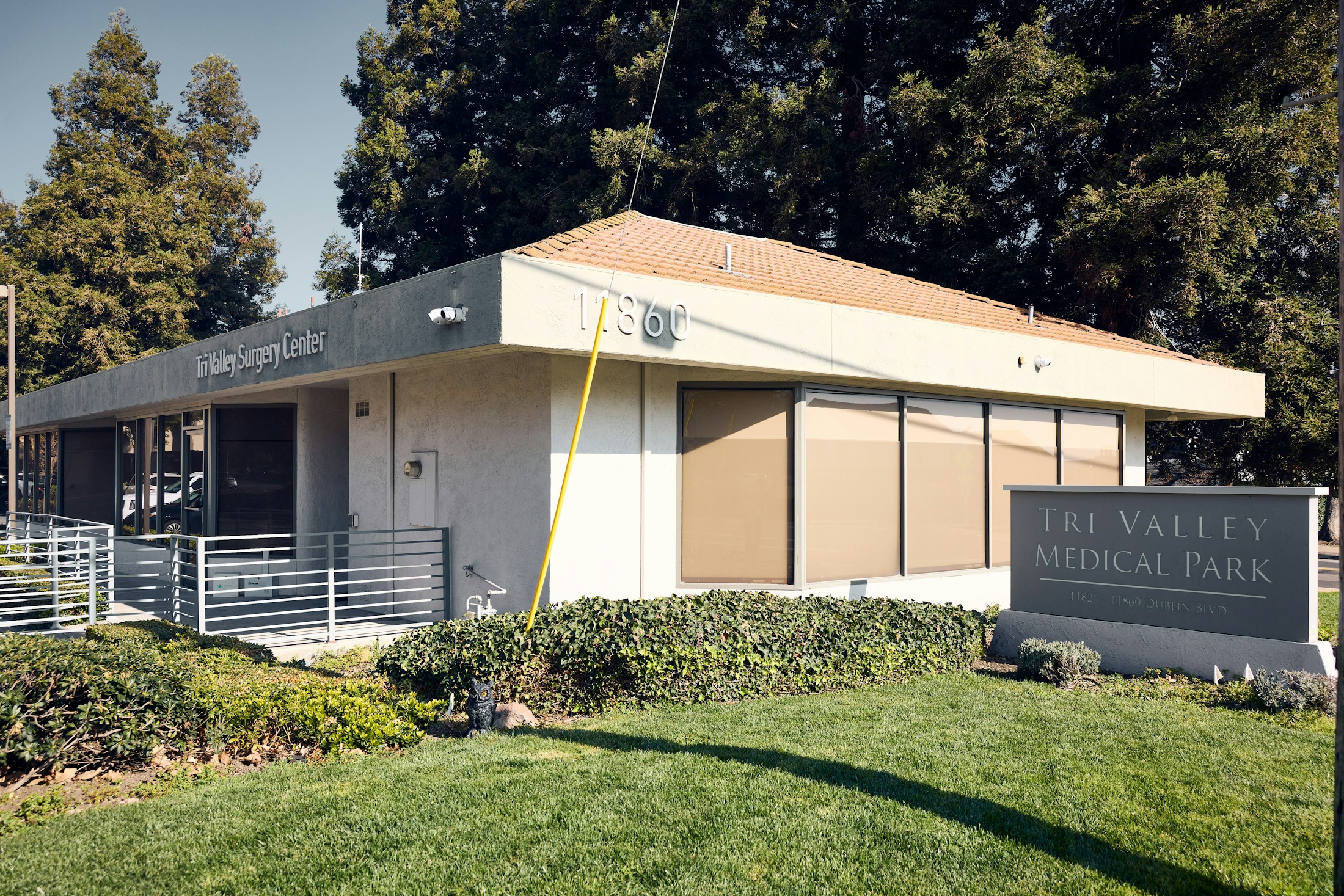 Image of the Doctor in a surgical room