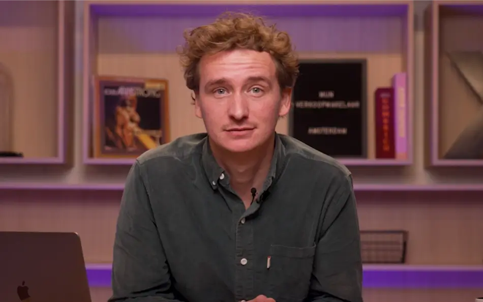Jelle from Mijn Verkoopmakelaar explains how to buy a house in Amsterdam.