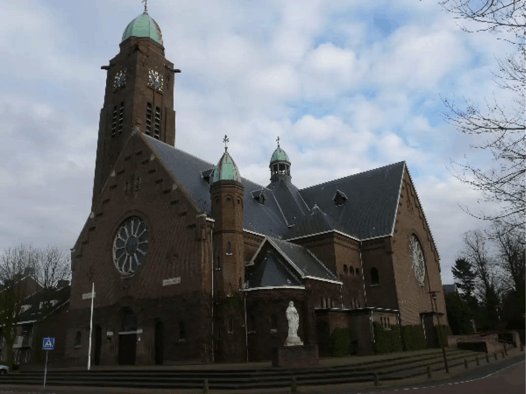 Real estate agents in Breda Teteringen