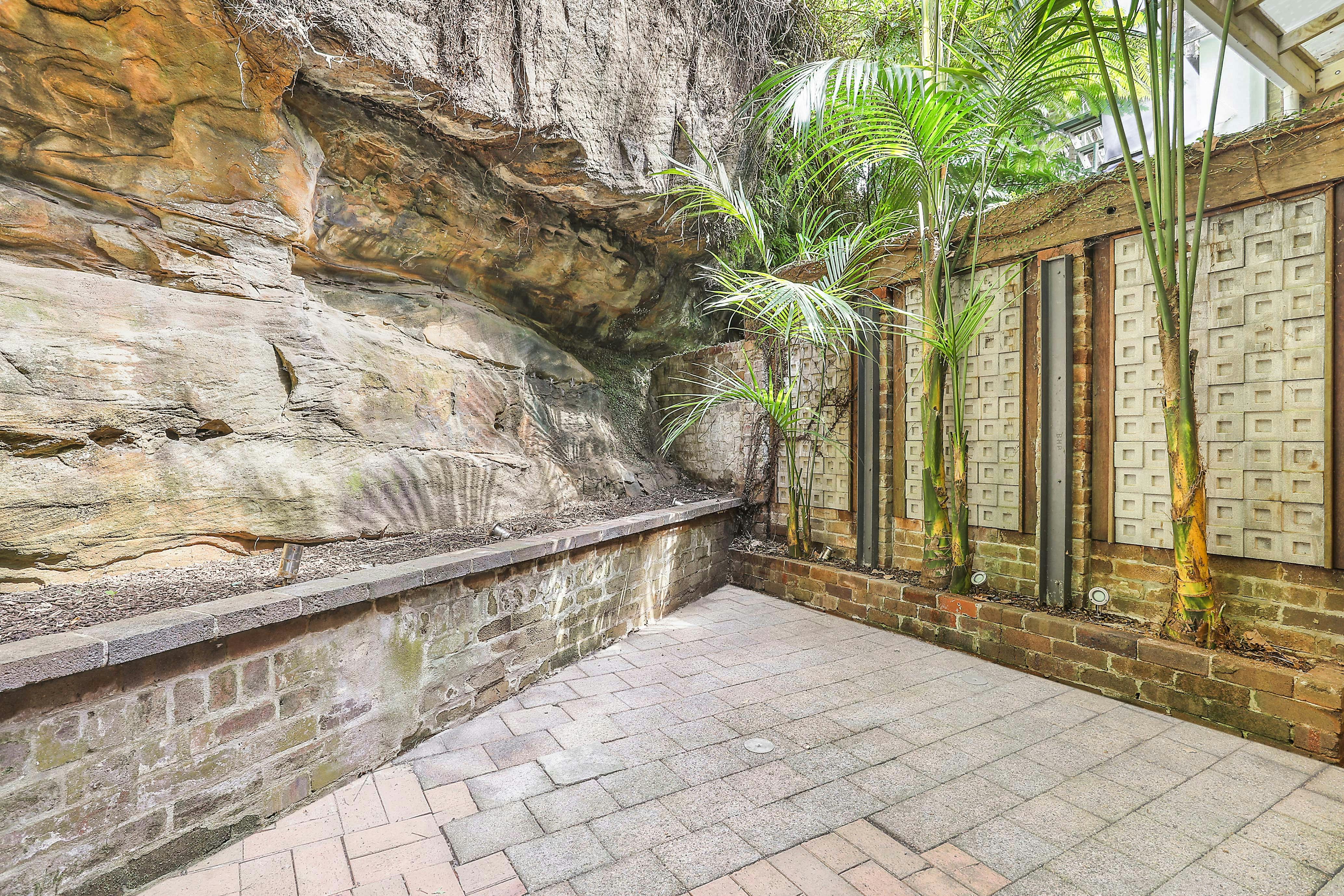 Image of flagstone
