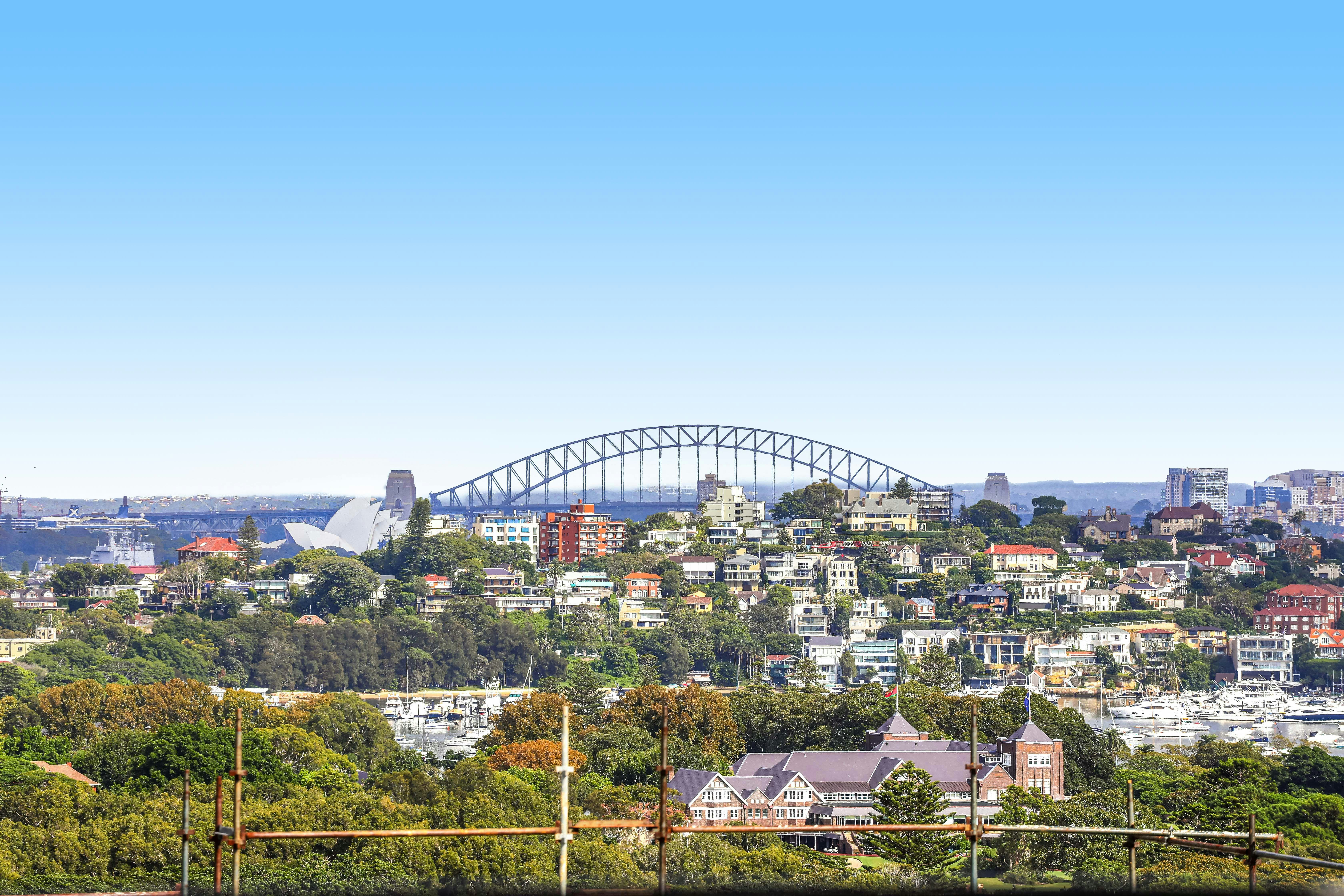 Image of arch