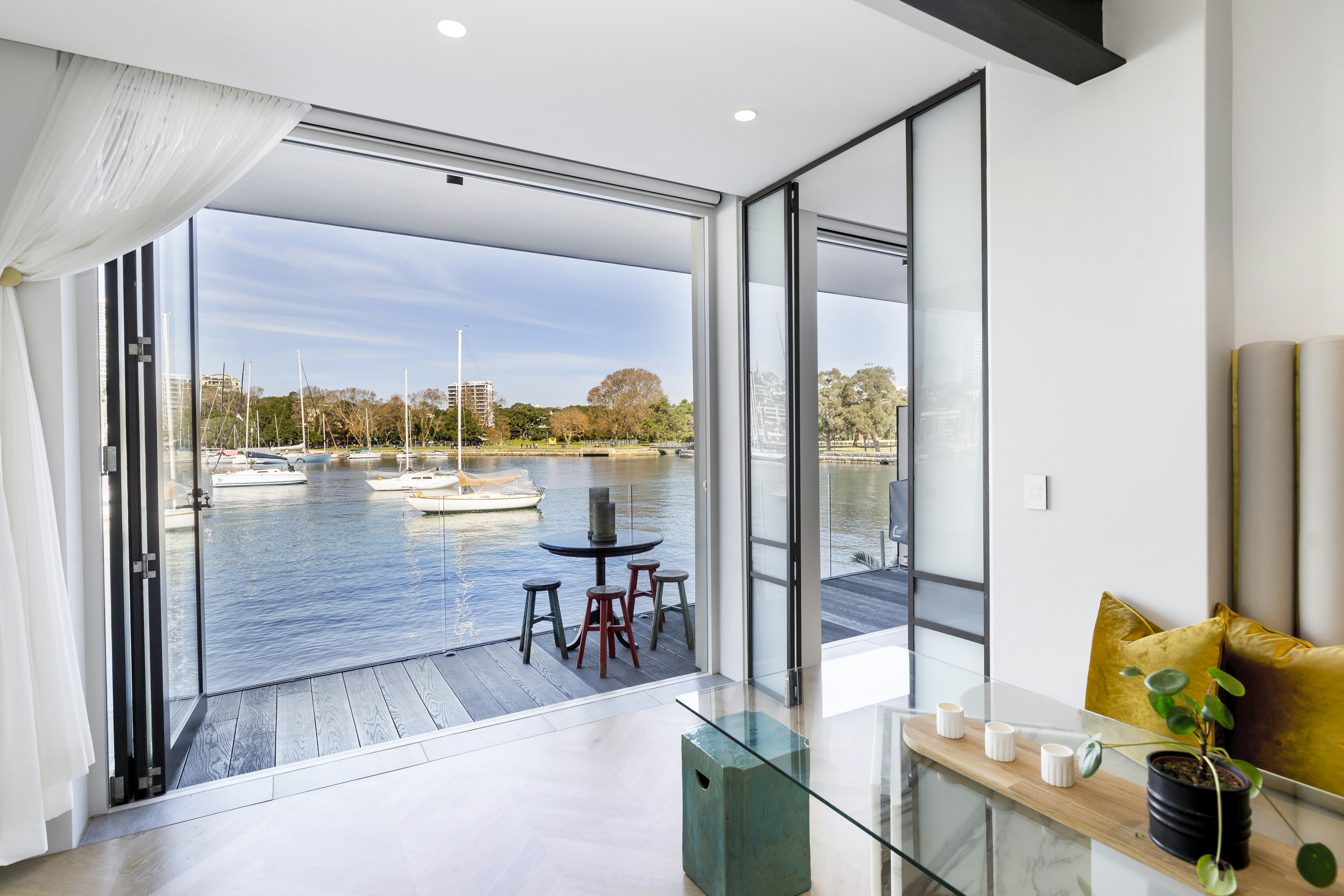 1/5 Elizabeth Bay Crescent, Elizabeth Bay NSW