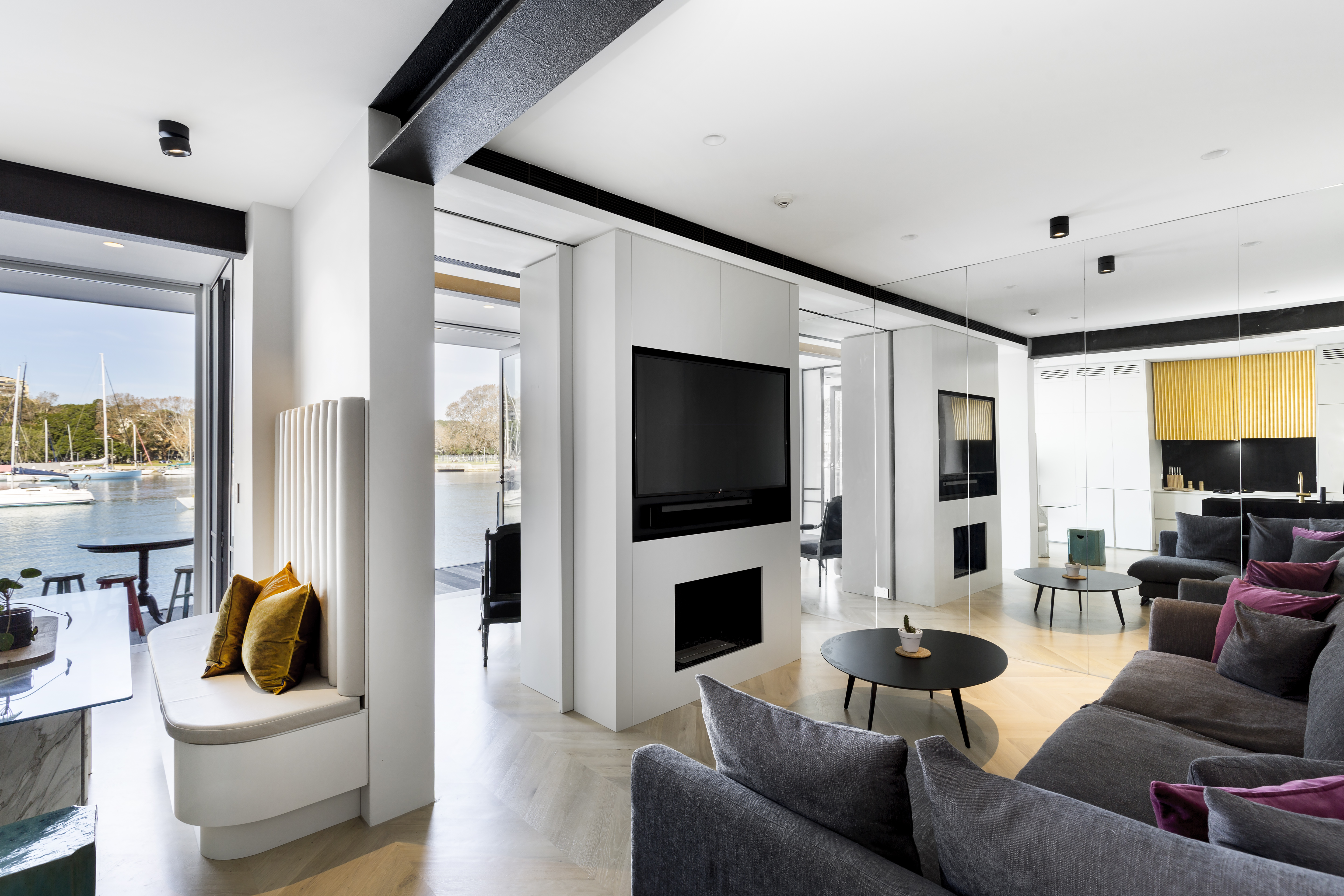 1/5 Elizabeth Bay Crescent, Elizabeth Bay - Thumbnail 2
