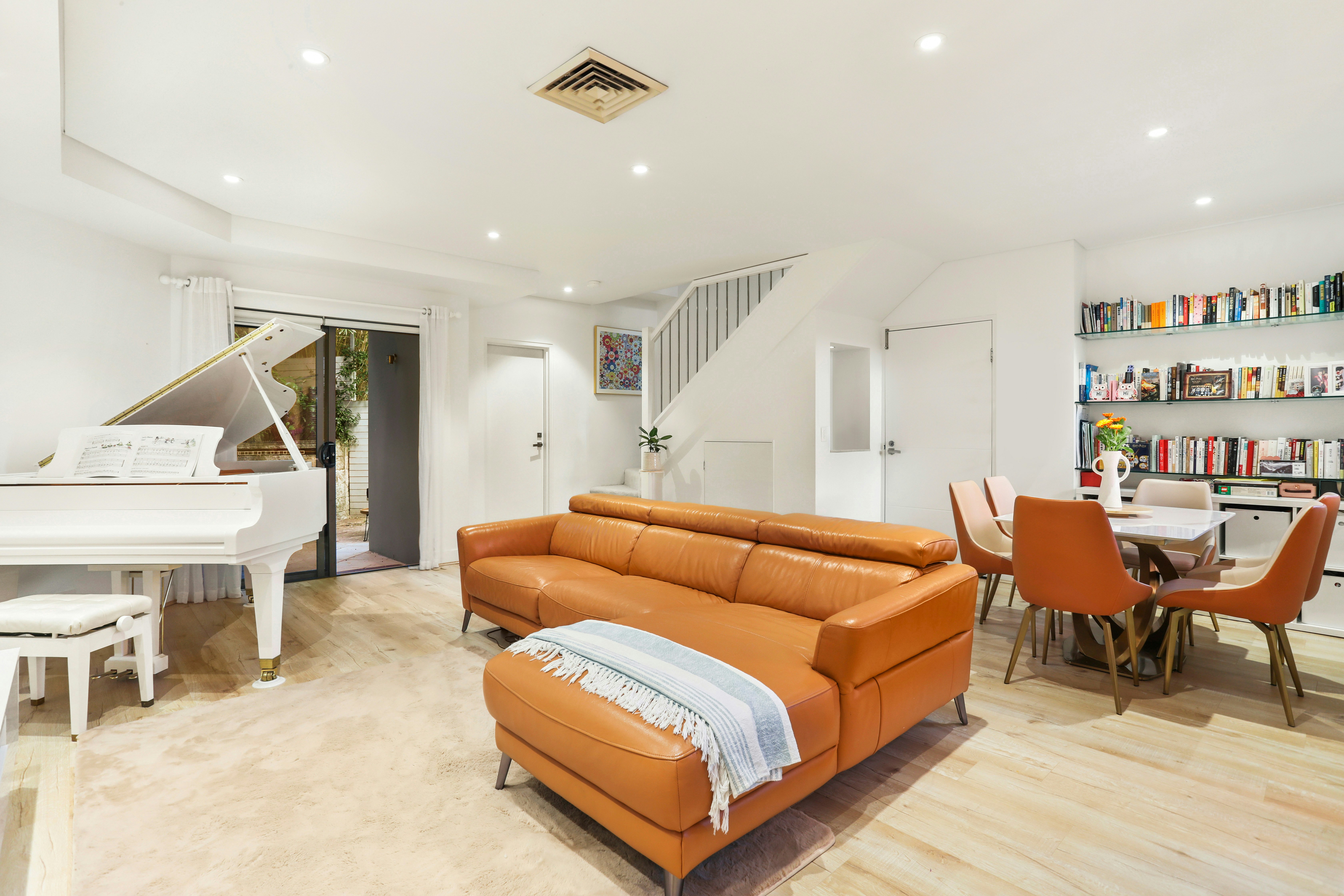 Image of piano