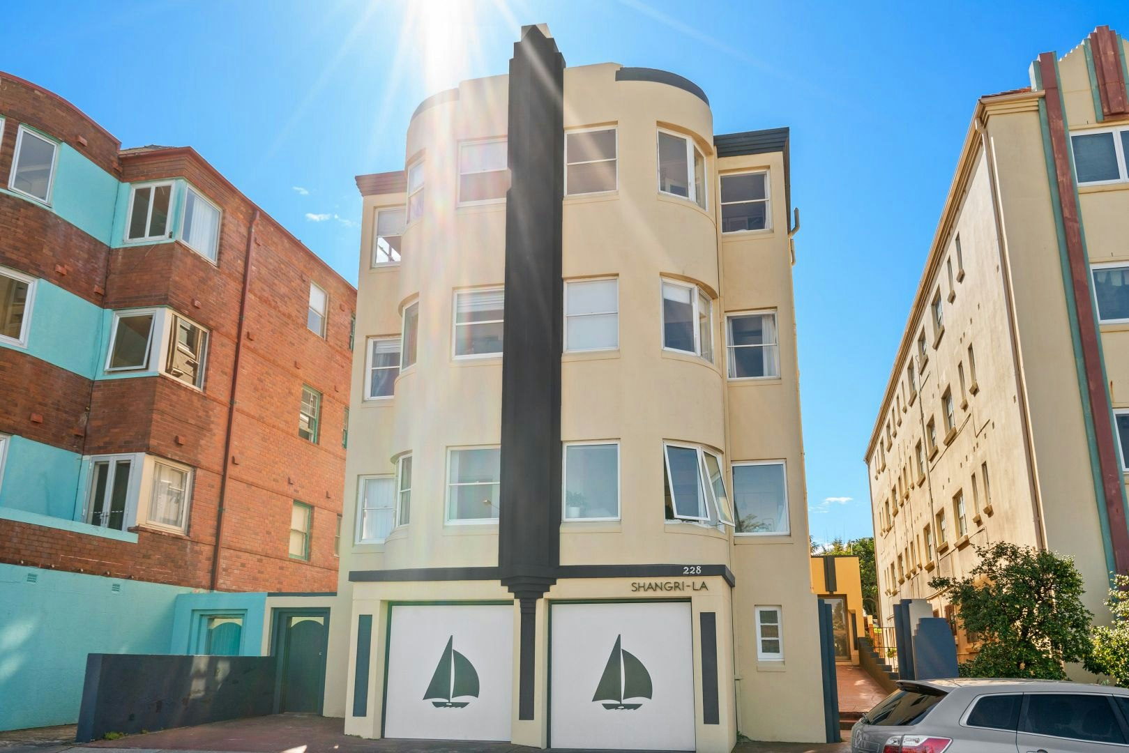 Image of apartment building