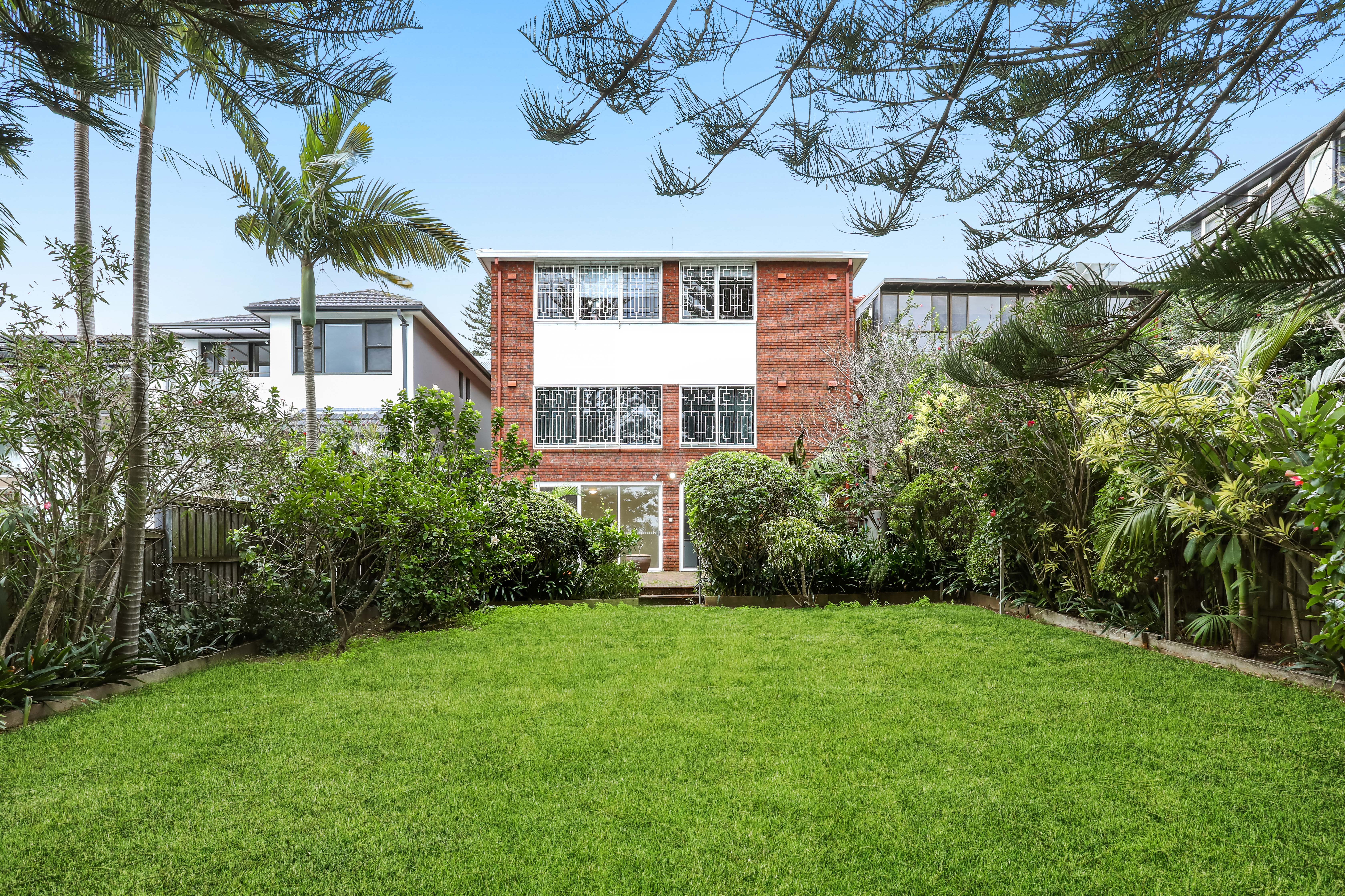 7 Macleay Street, North Bondi - Image 1
