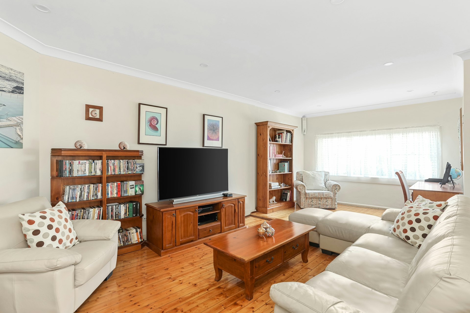 12 Wallis Parade, North Bondi NSW