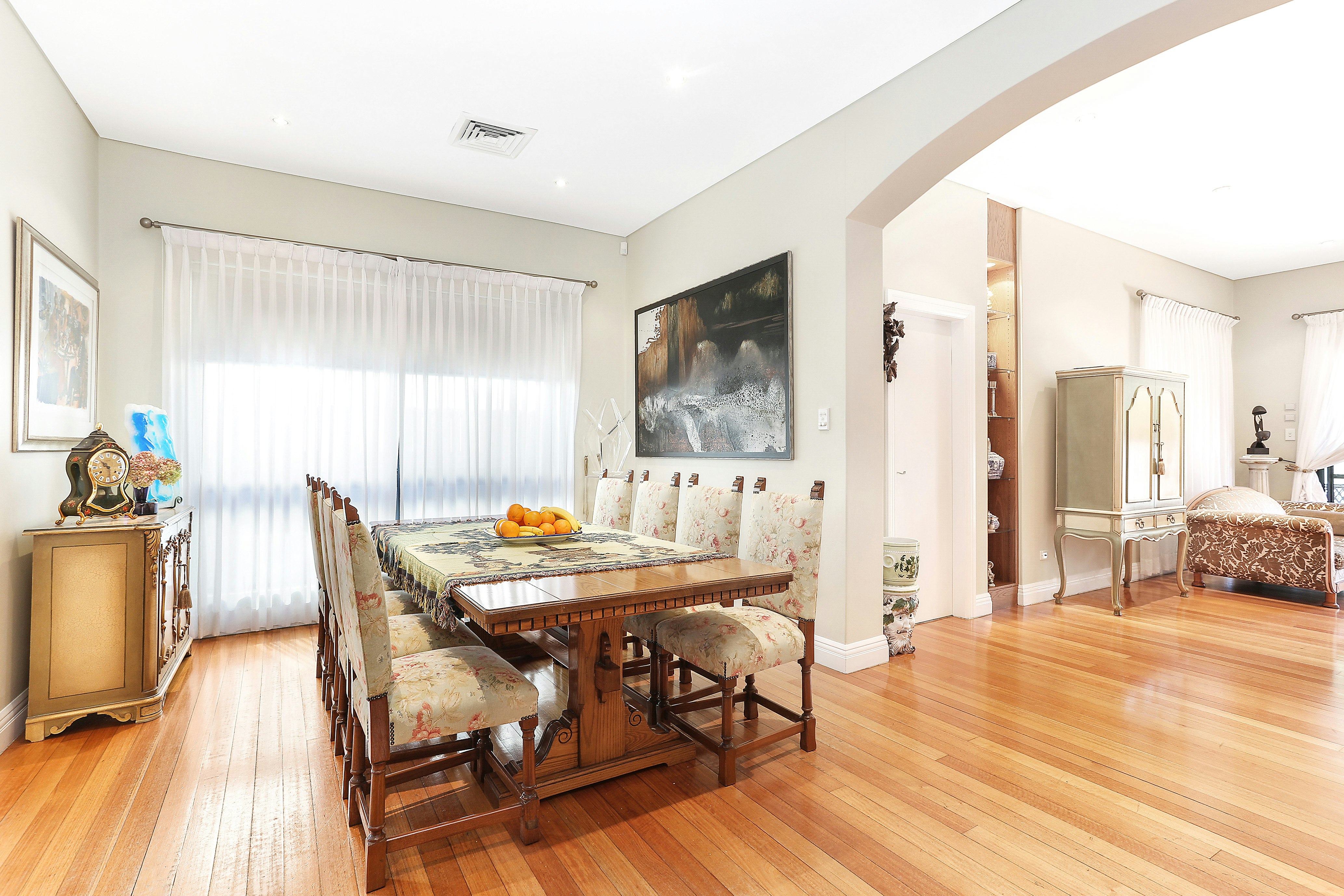 Image of dining room