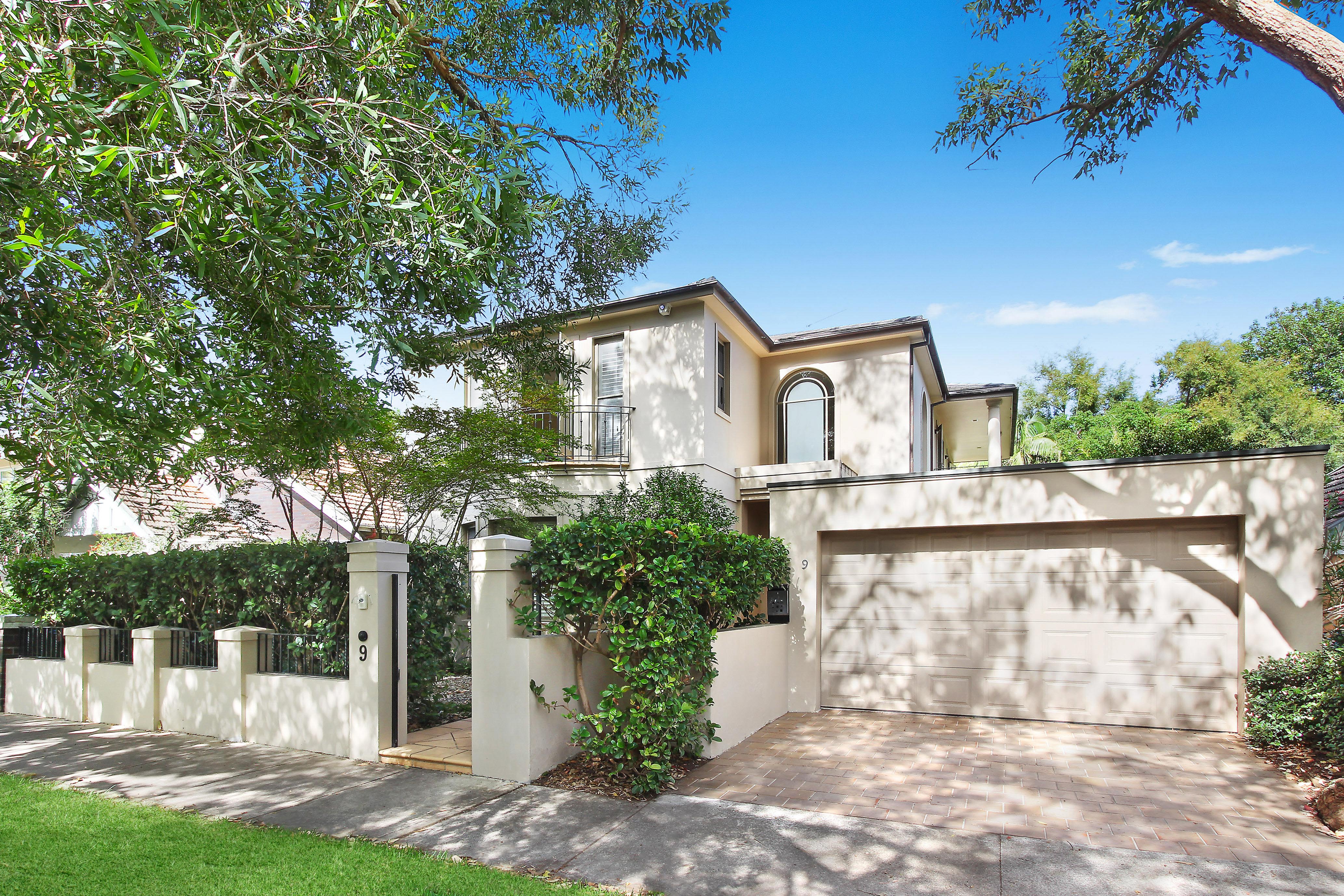 9 Salisbury Rd, Rose Bay - Image 1