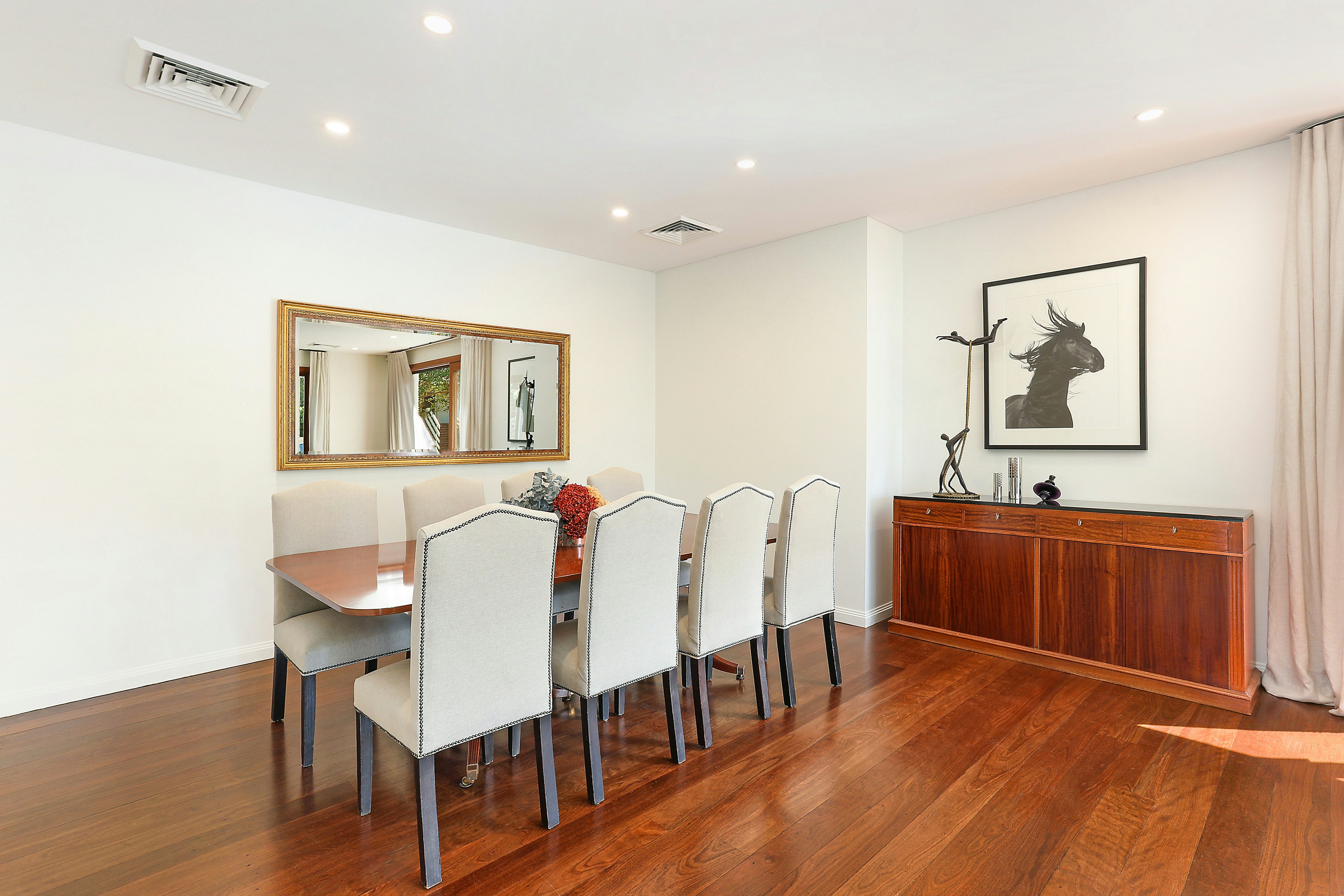 Image of dining room