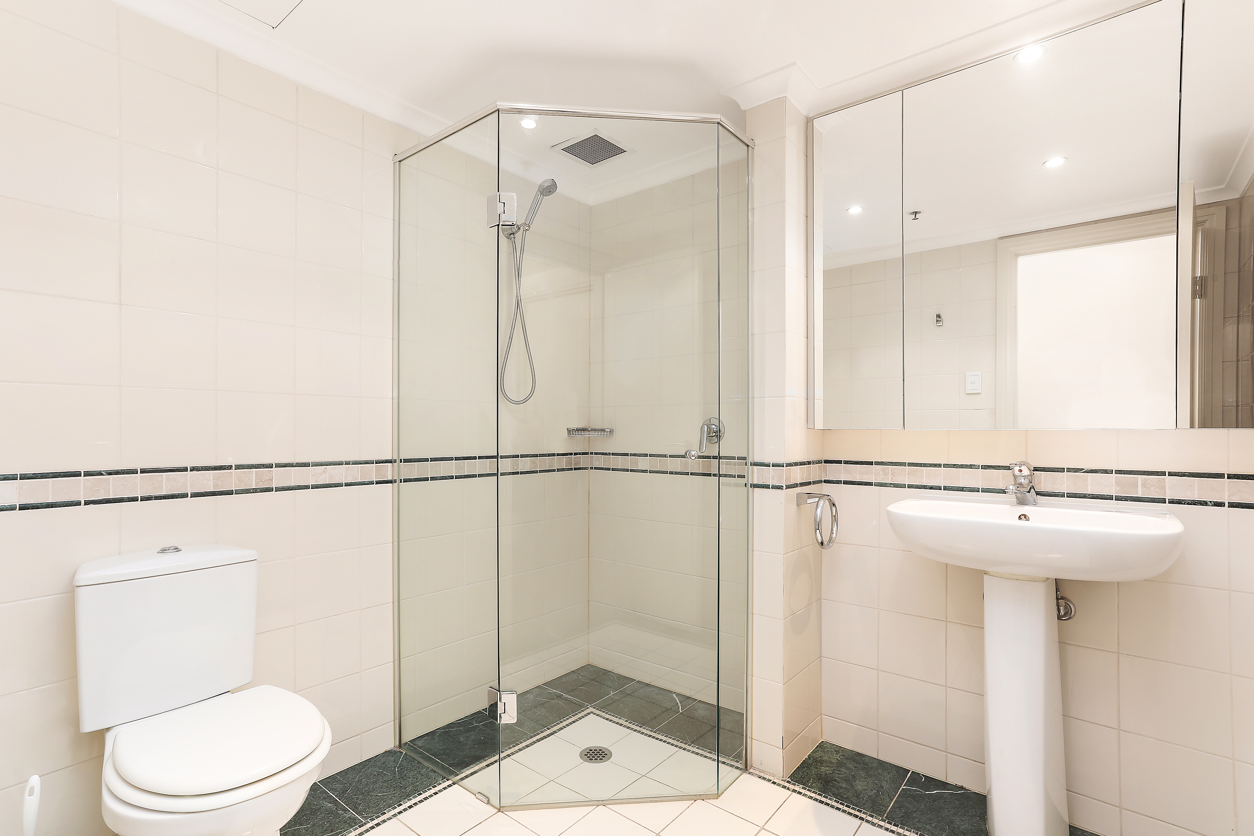 1701/281 Elizabeth Street, Sydney - Thumbnail 7