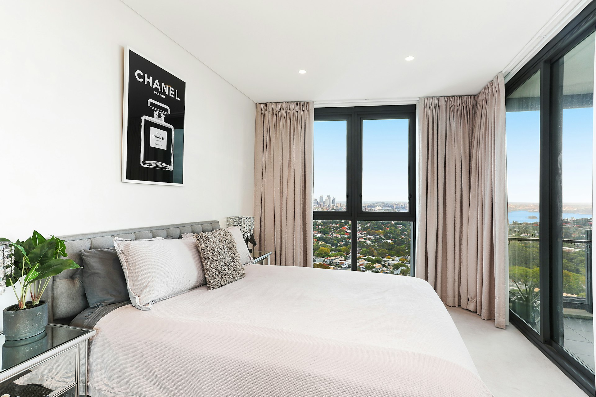 1702/588 Oxford Street, Bondi Junction NSW