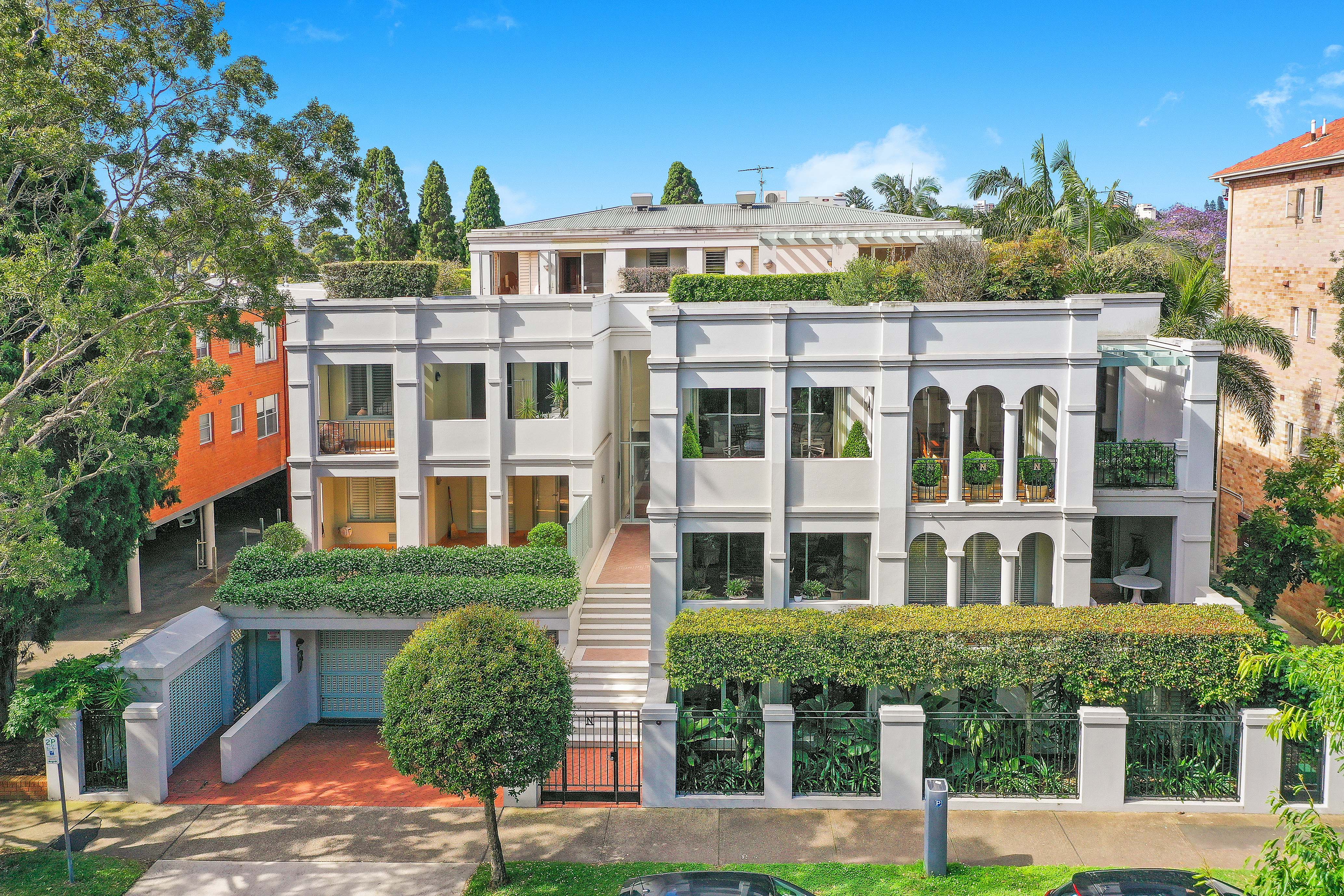 The Penthouse 11 Guilfoyle Avenue, Double Bay - Image 1