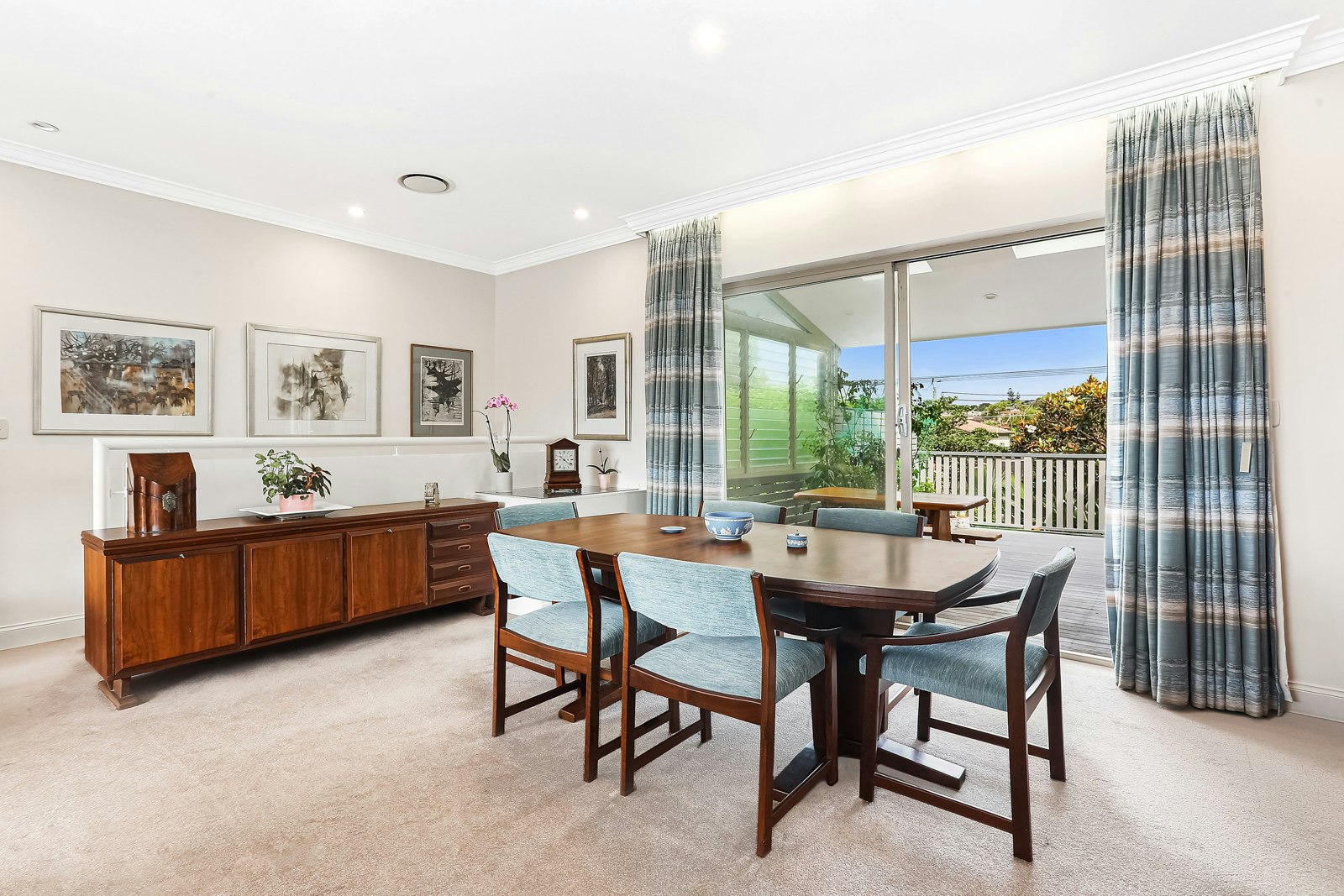 Image of dining room
