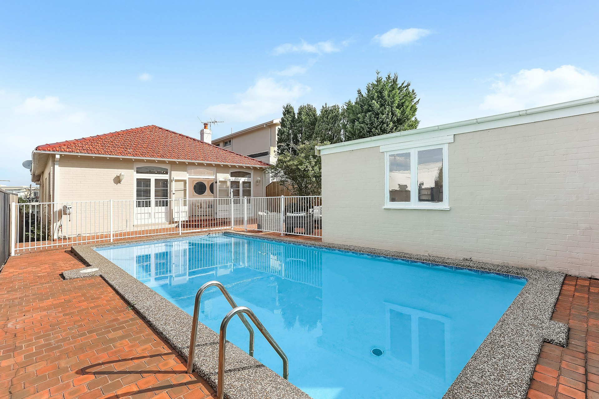 pool
