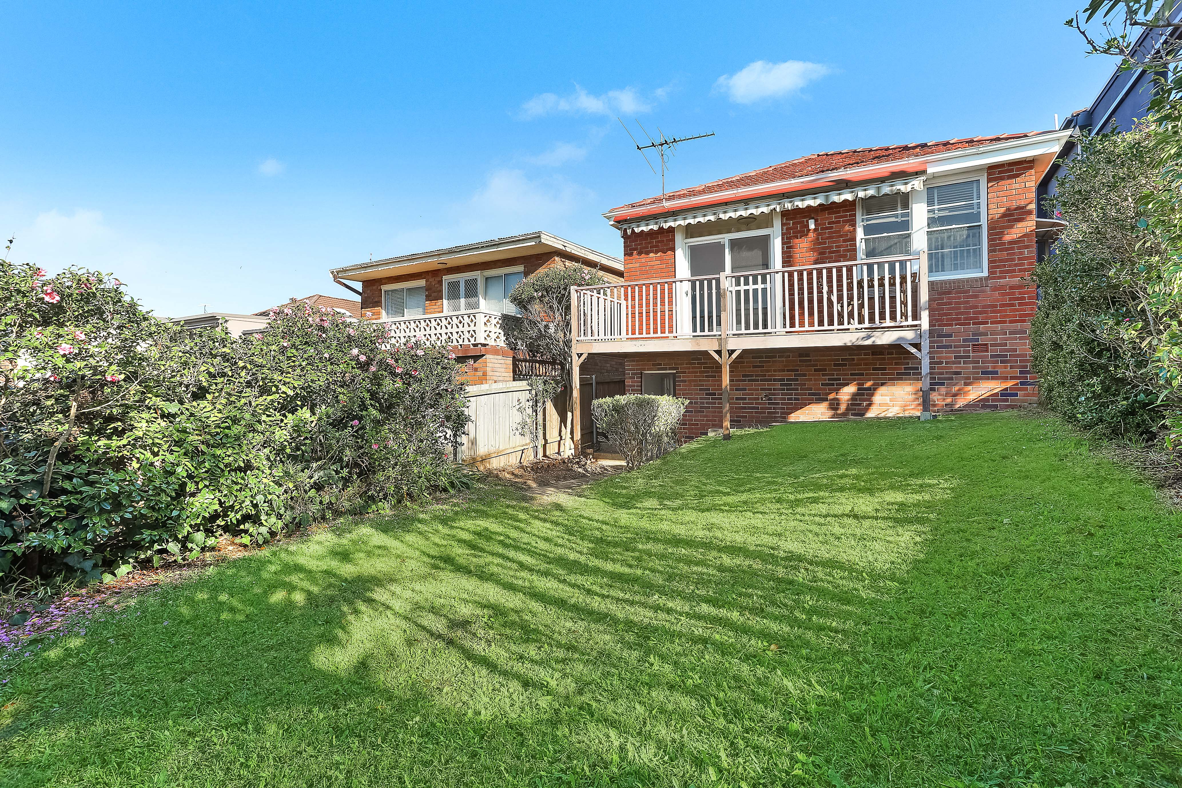 16 Myuna Road, Dover Heights - Image 1