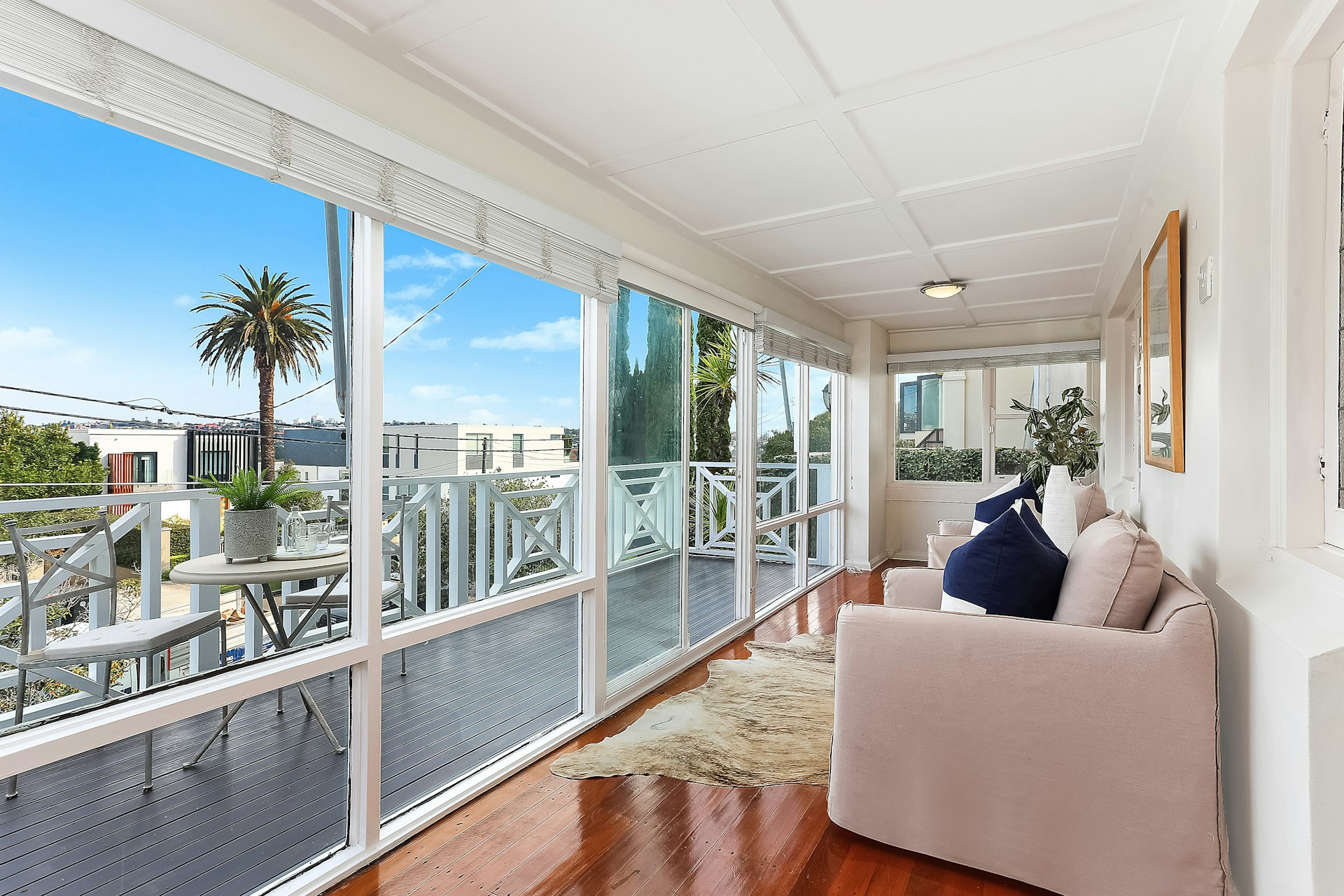balcony