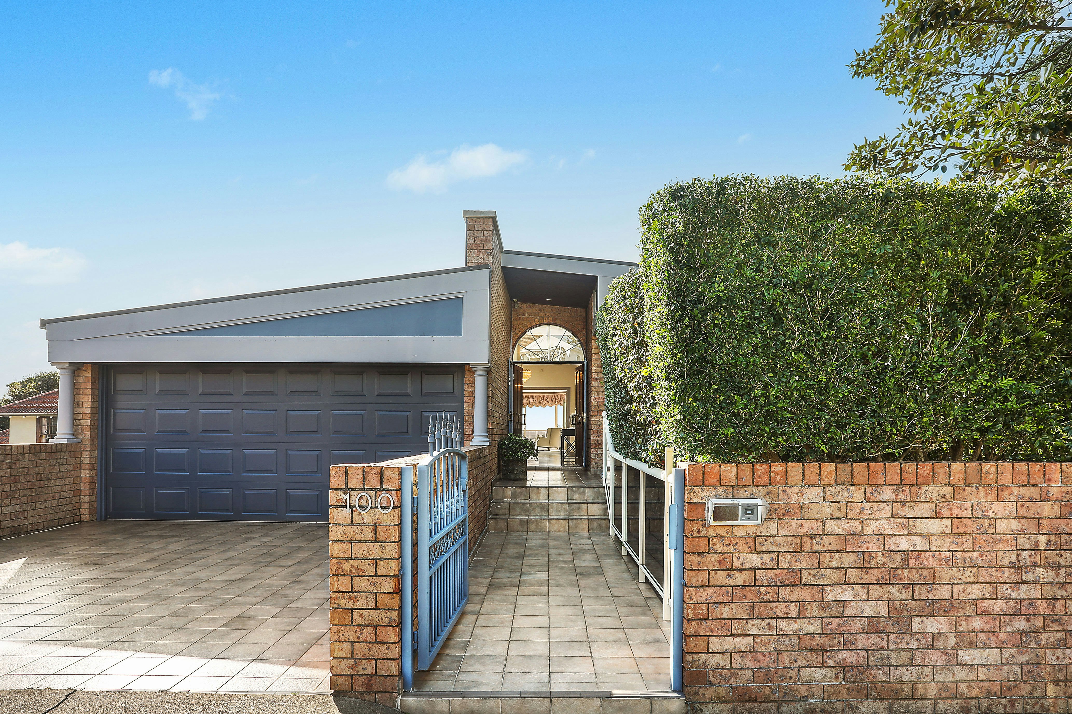 Image of garage