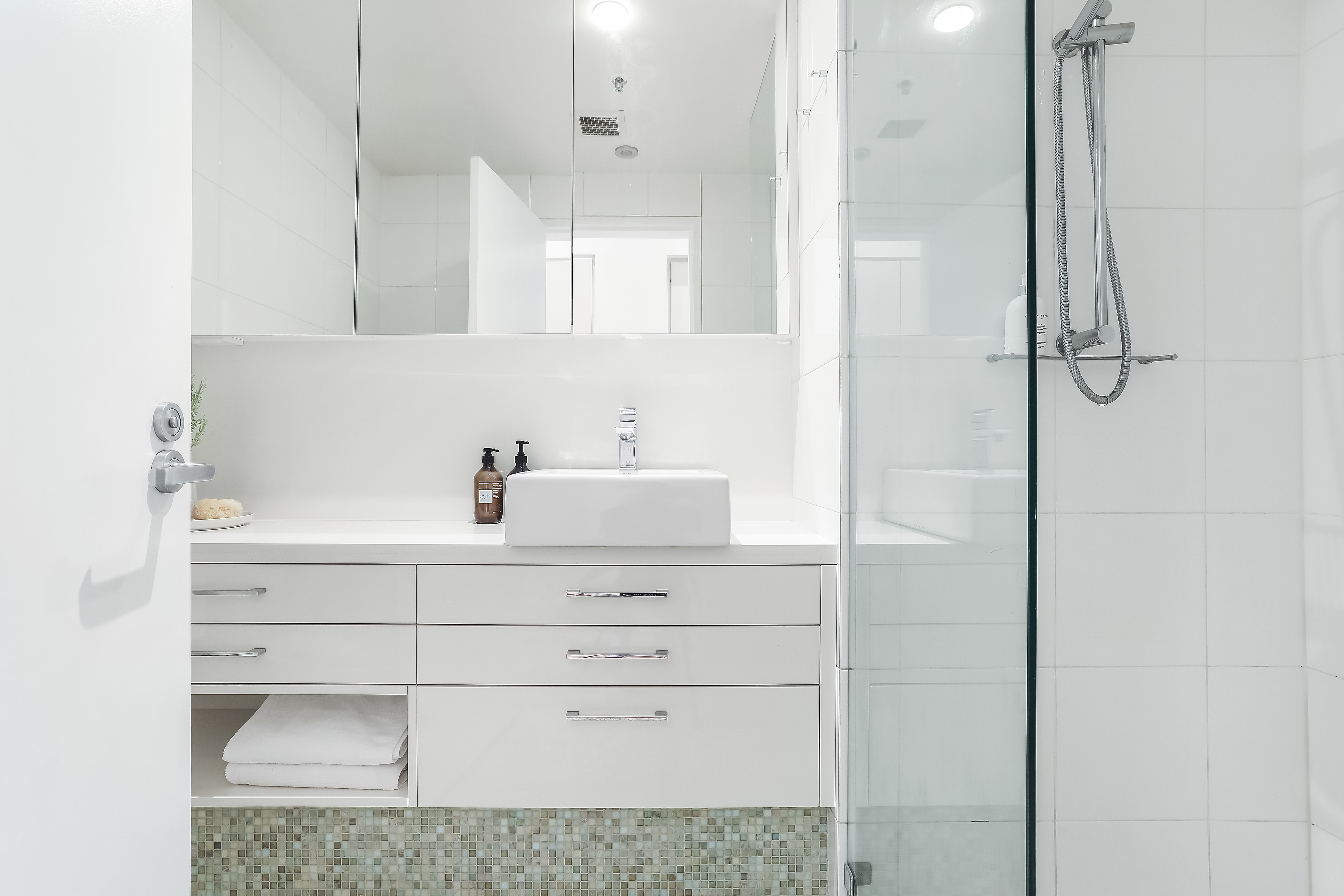 210/81 Macleay Street, Potts Point - Thumbnail 6