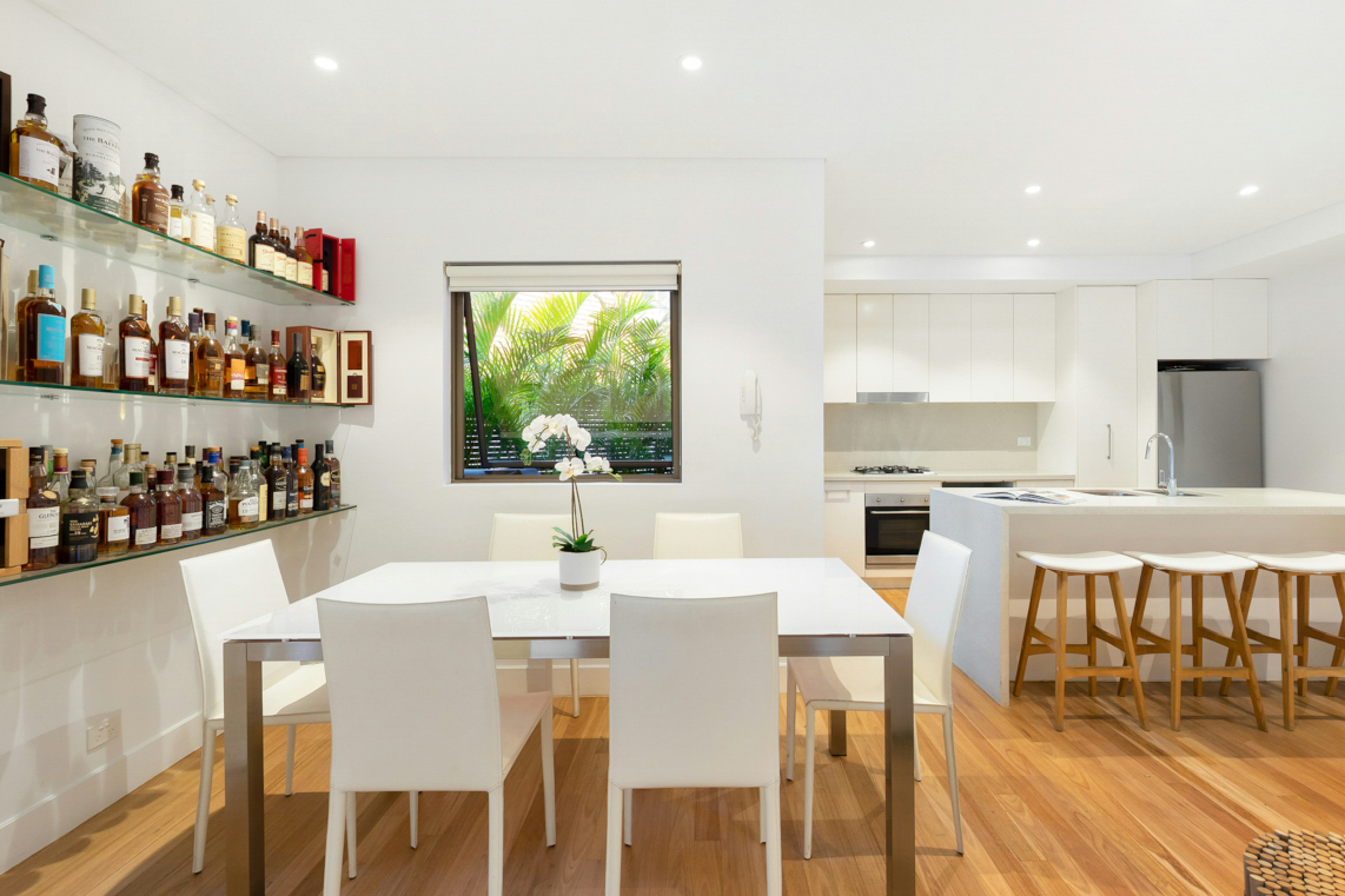 Image of dining room