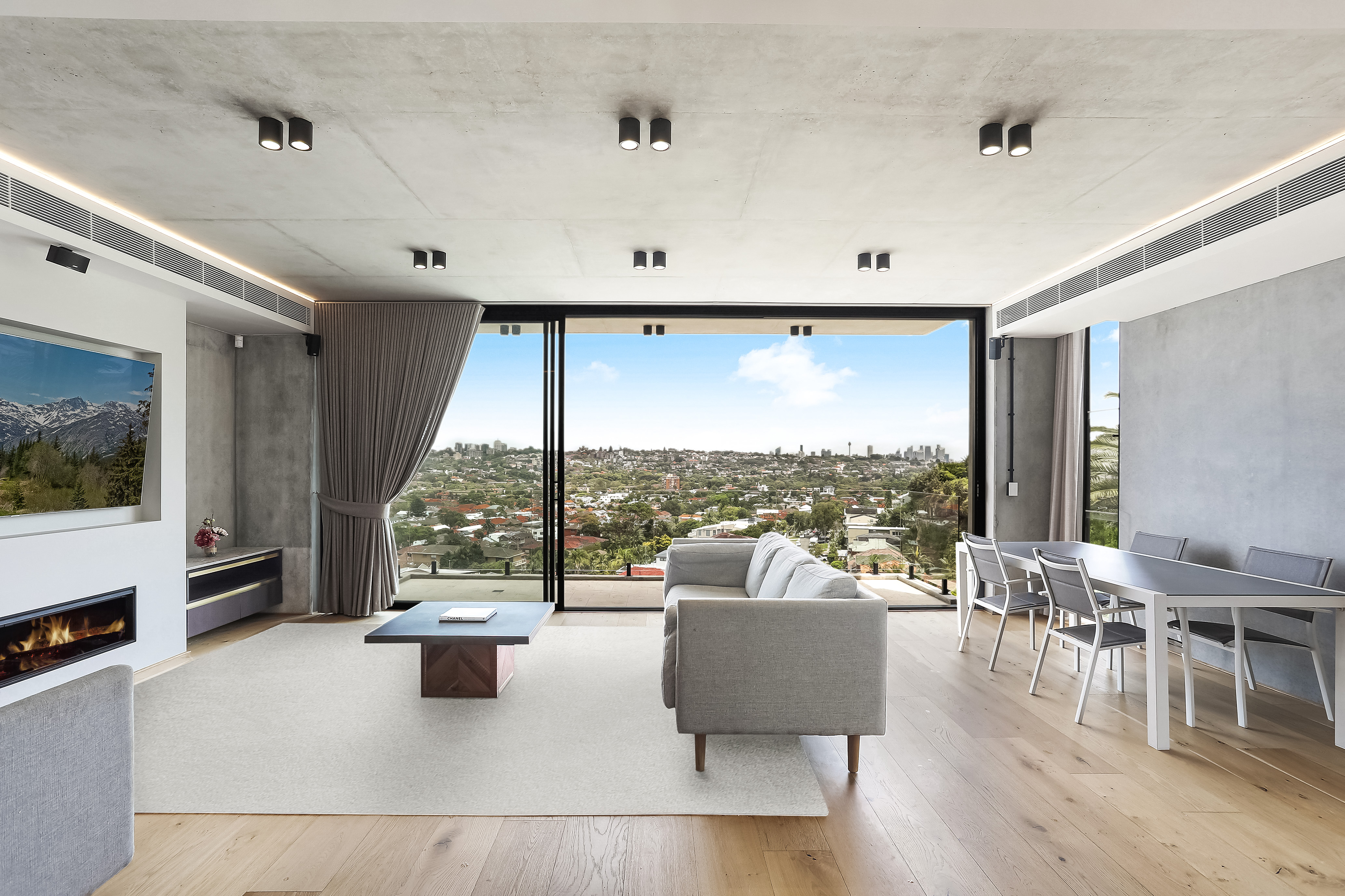 2/64 Military Road, Dover Heights - Image 1