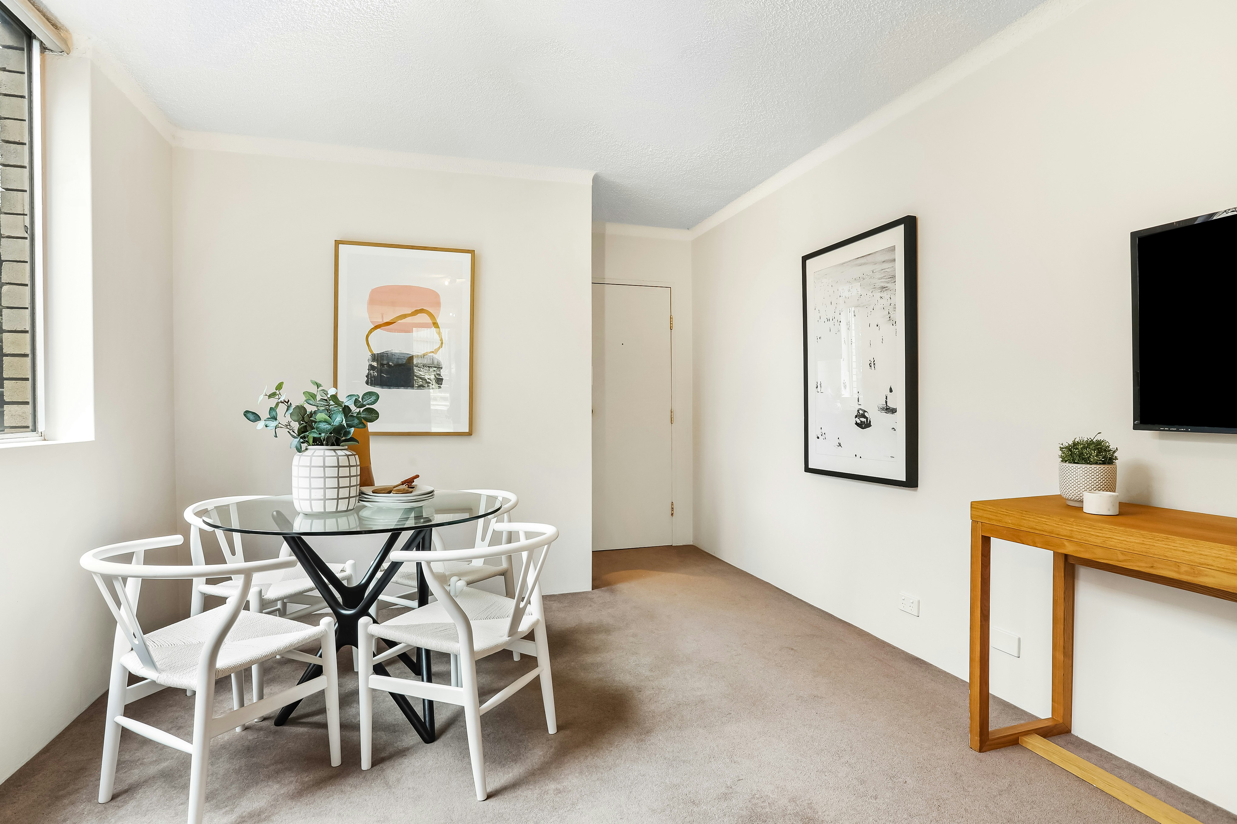 Image of dining room