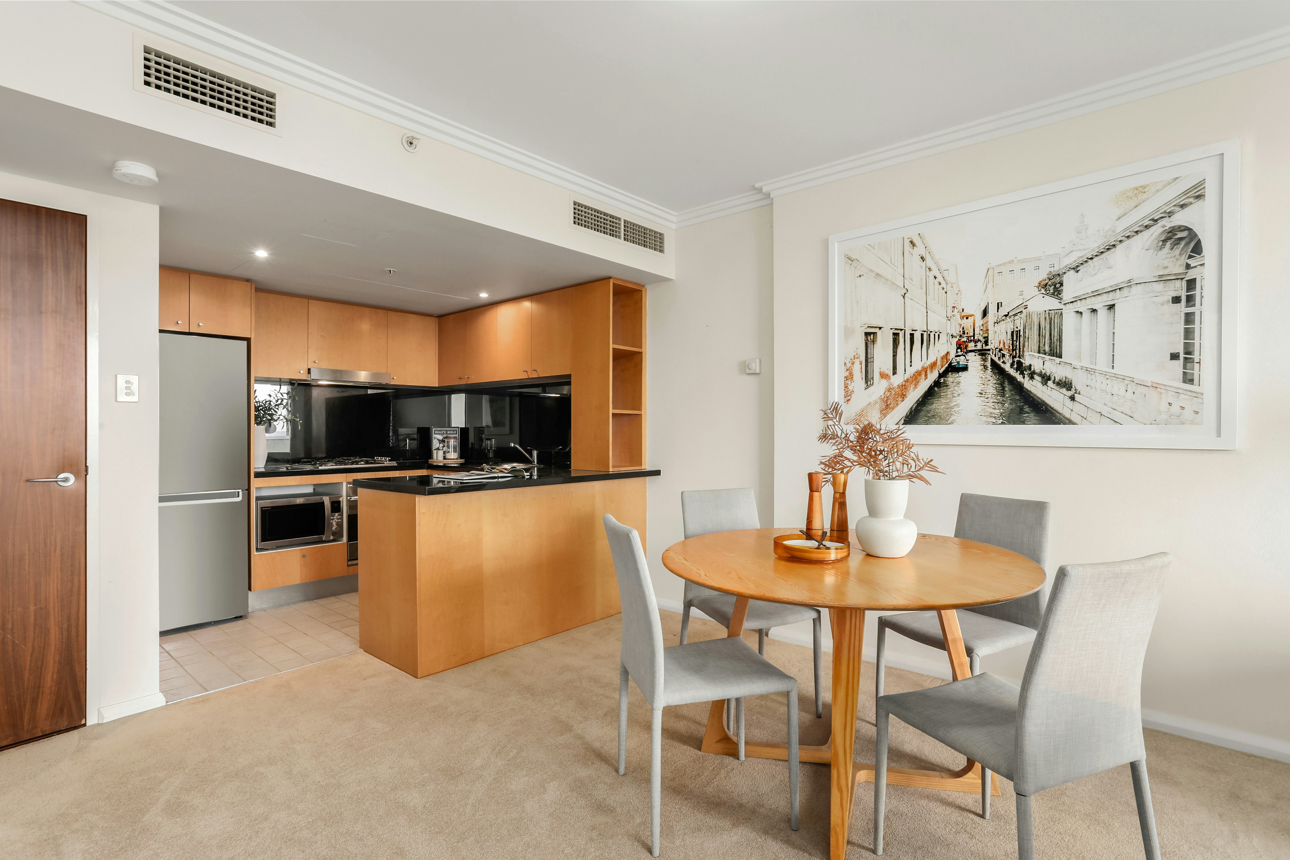 Image of dining room