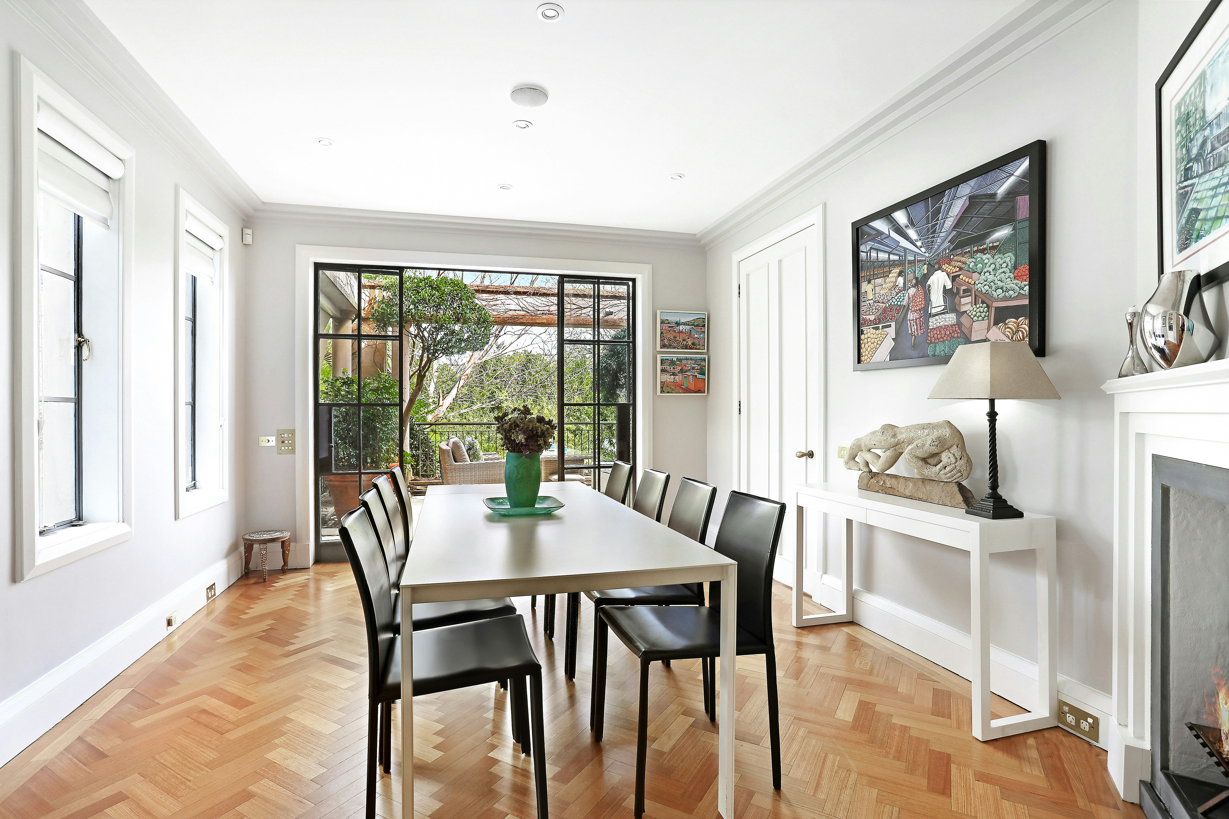 Image of dining room