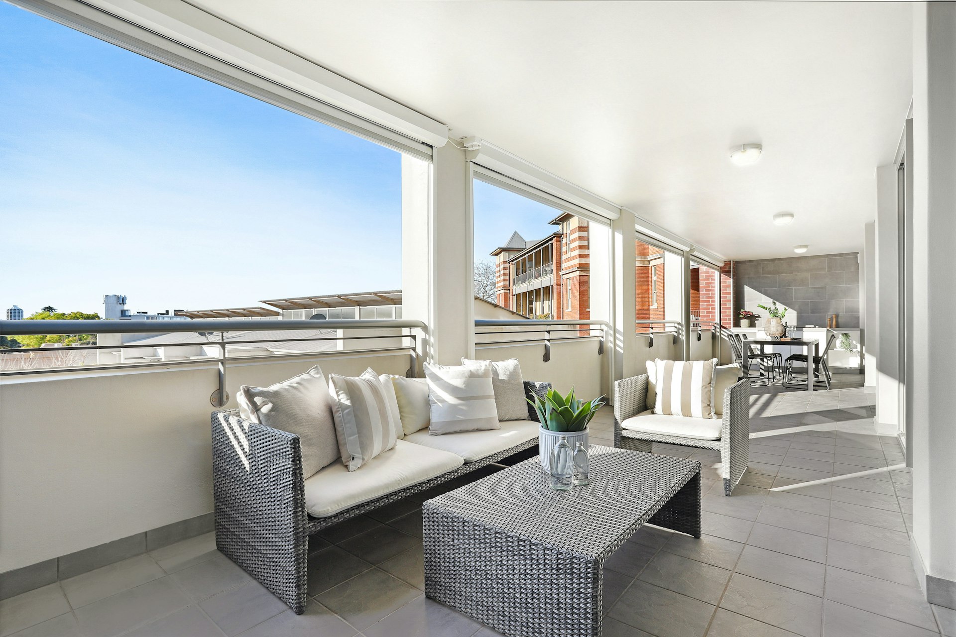 balcony