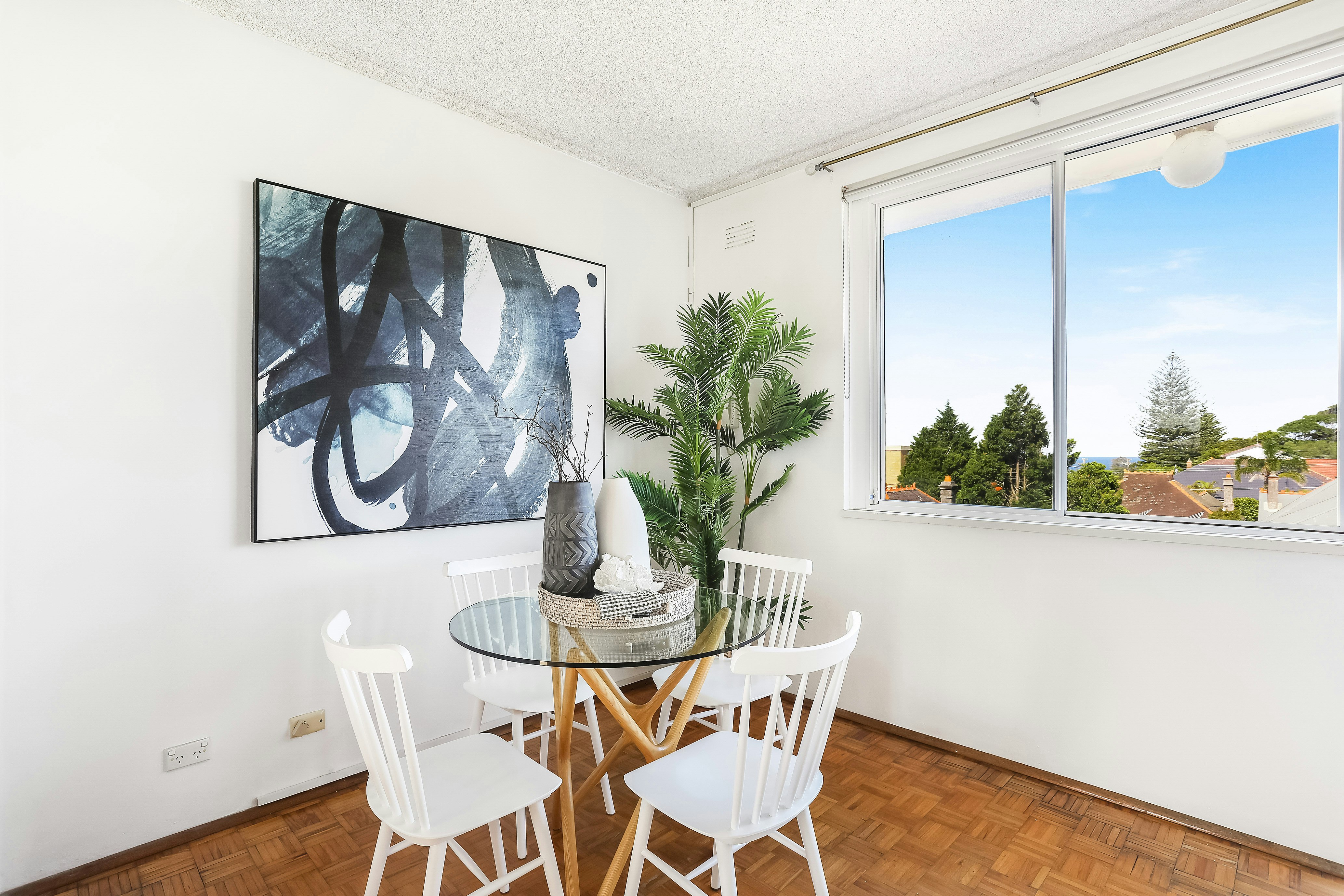 Image of dining room