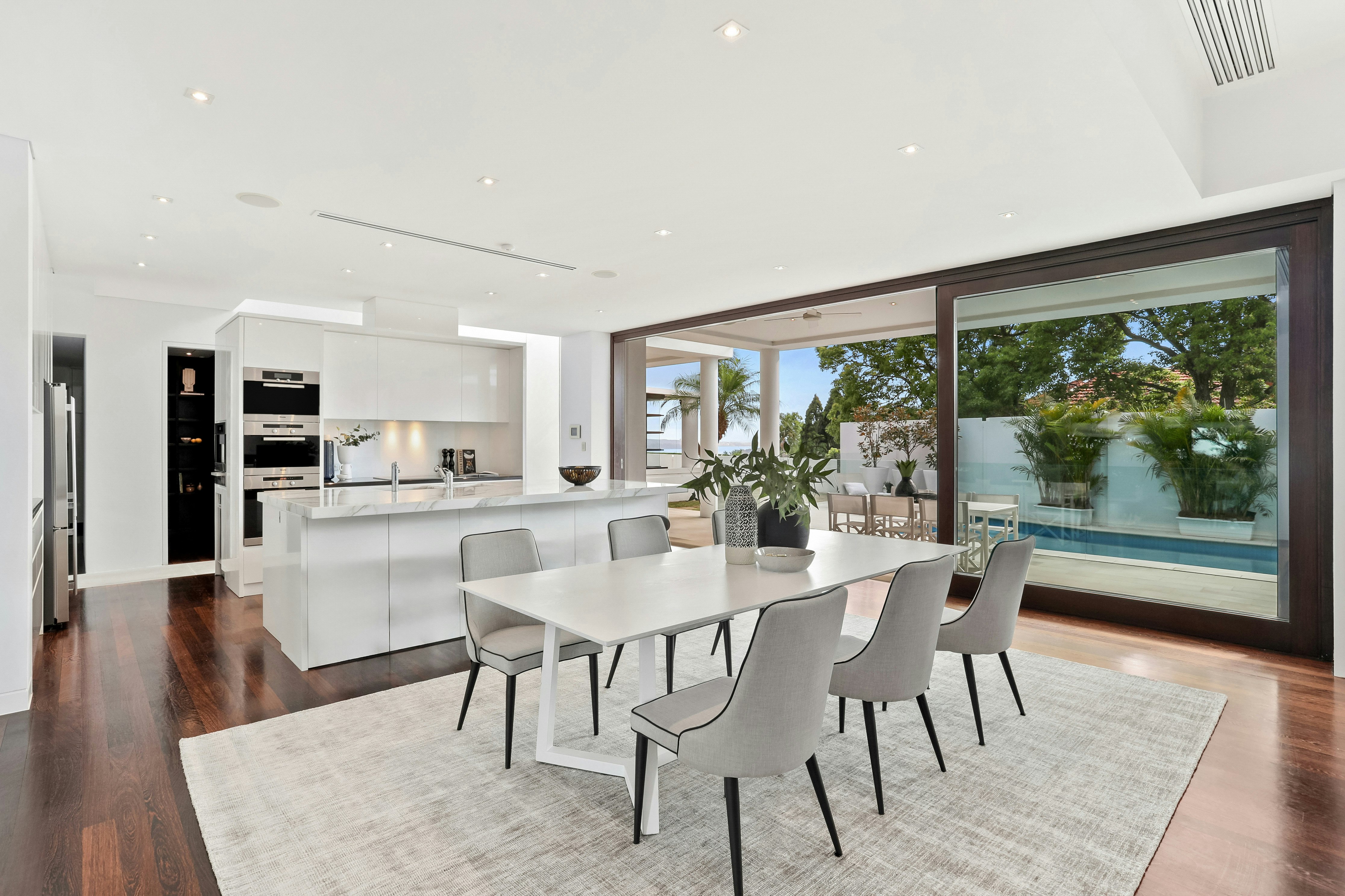 Image of dining room