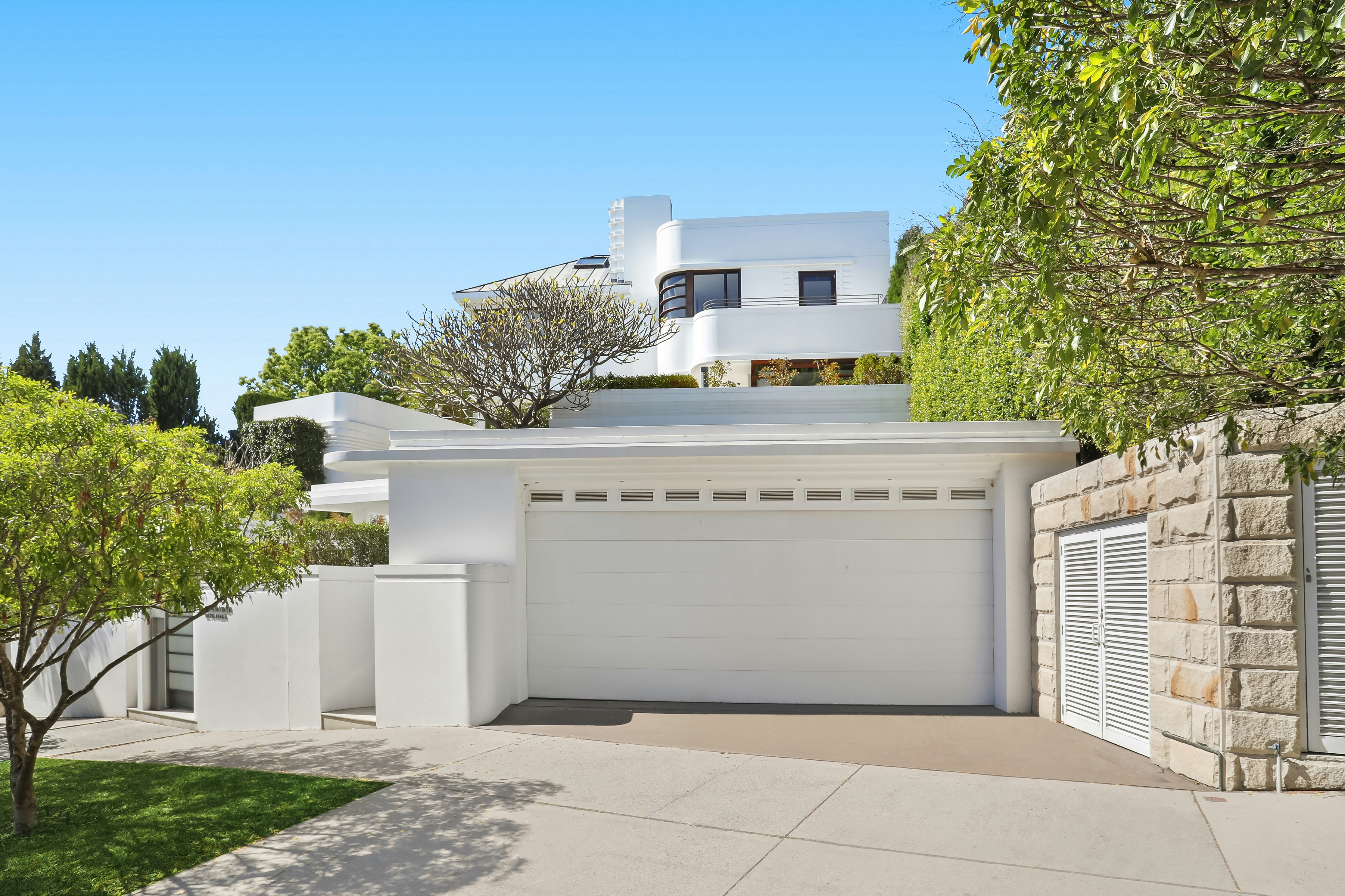 17 Drumalbyn Road, Bellevue Hill NSW