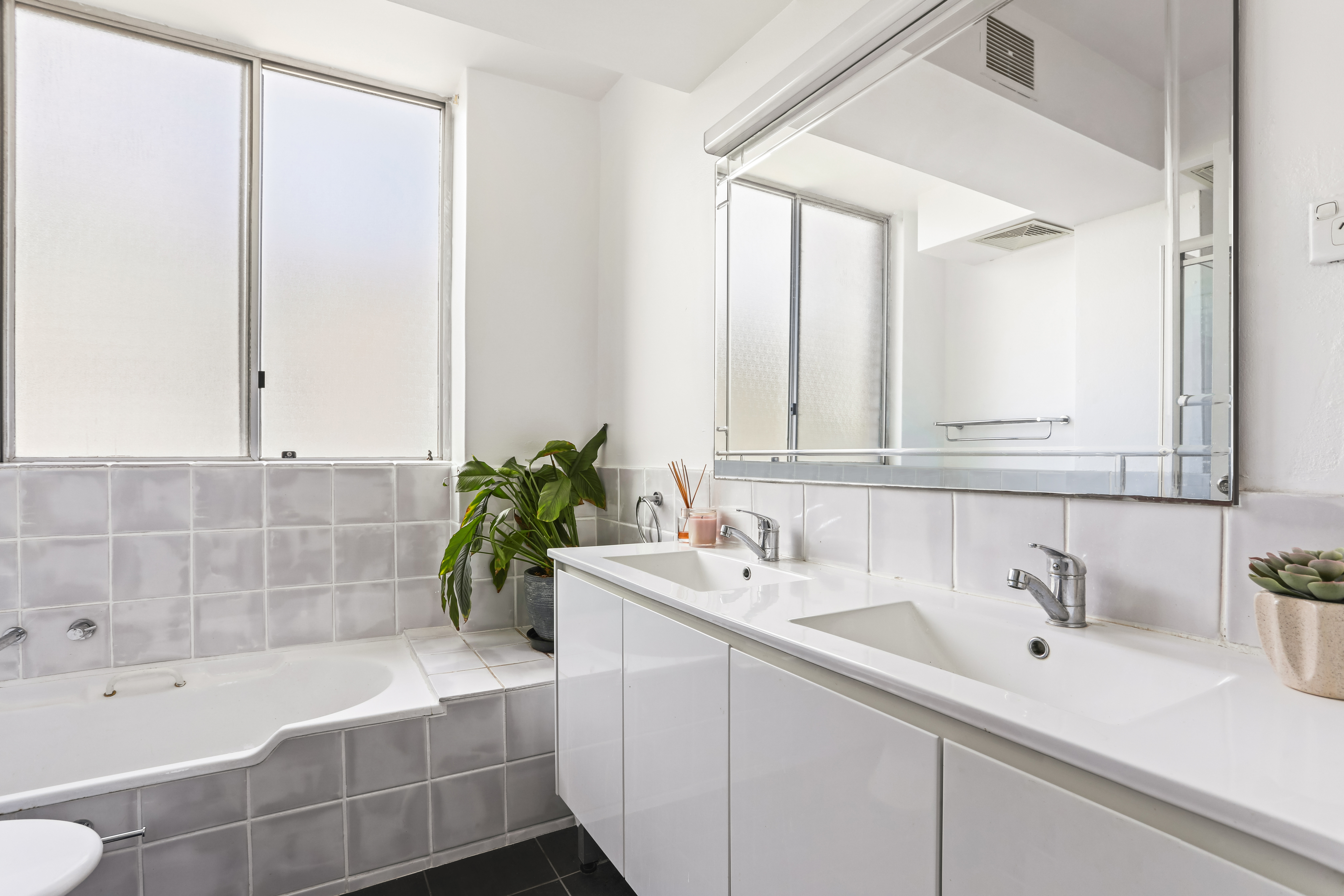17/6-8 Ocean Street North, Bondi - Thumbnail 6