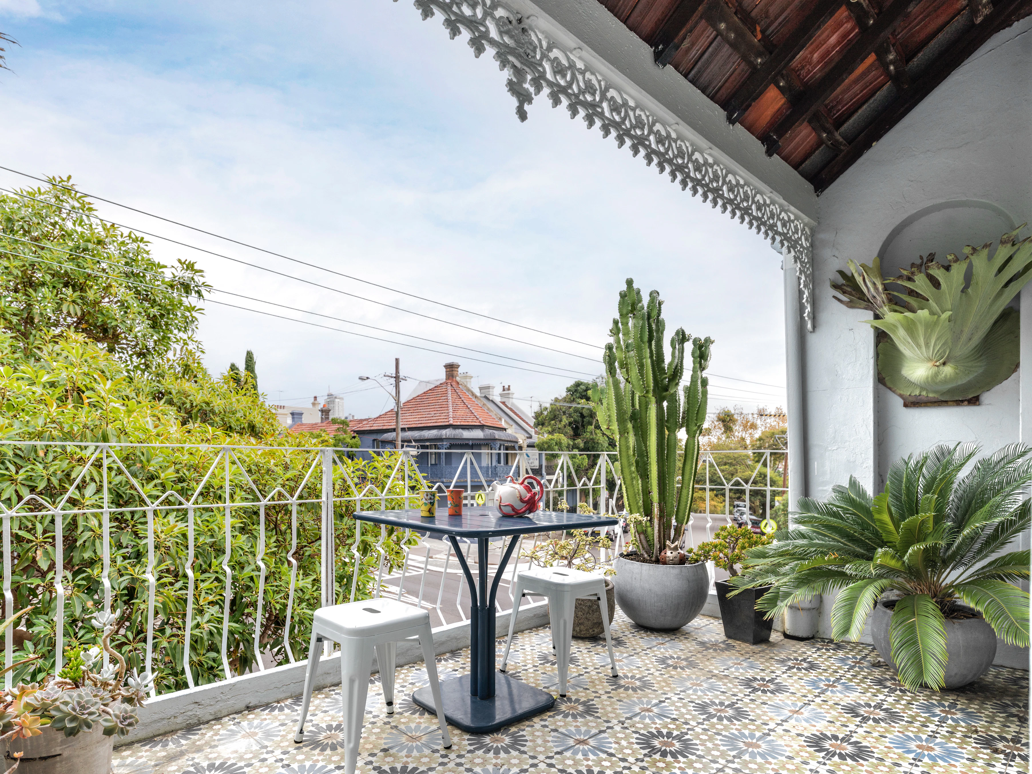 balcony