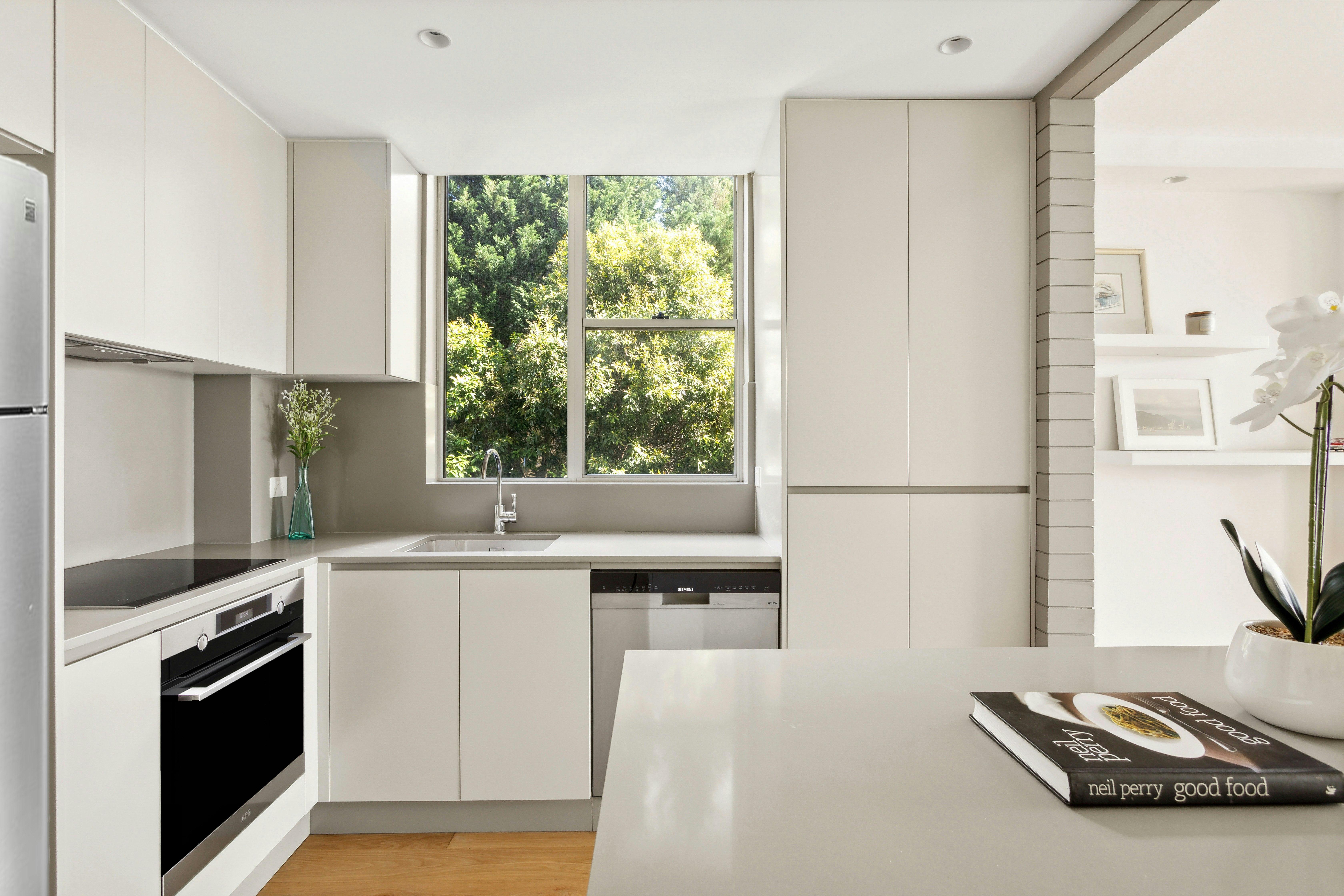13/16-18 Eastbourne Road, Darling Point NSW