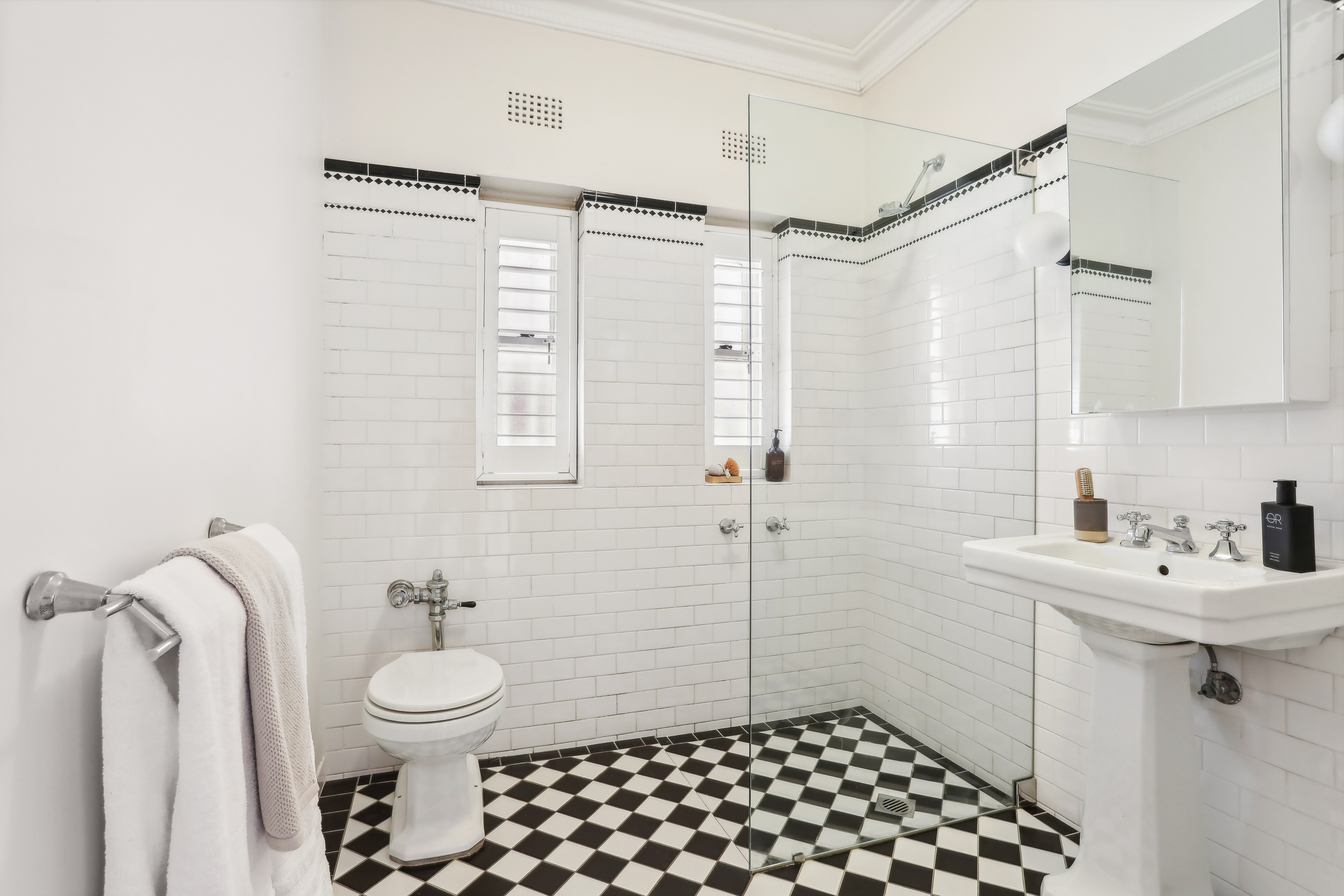 1/4 Aston Gardens, Bellevue Hill - Thumbnail 7