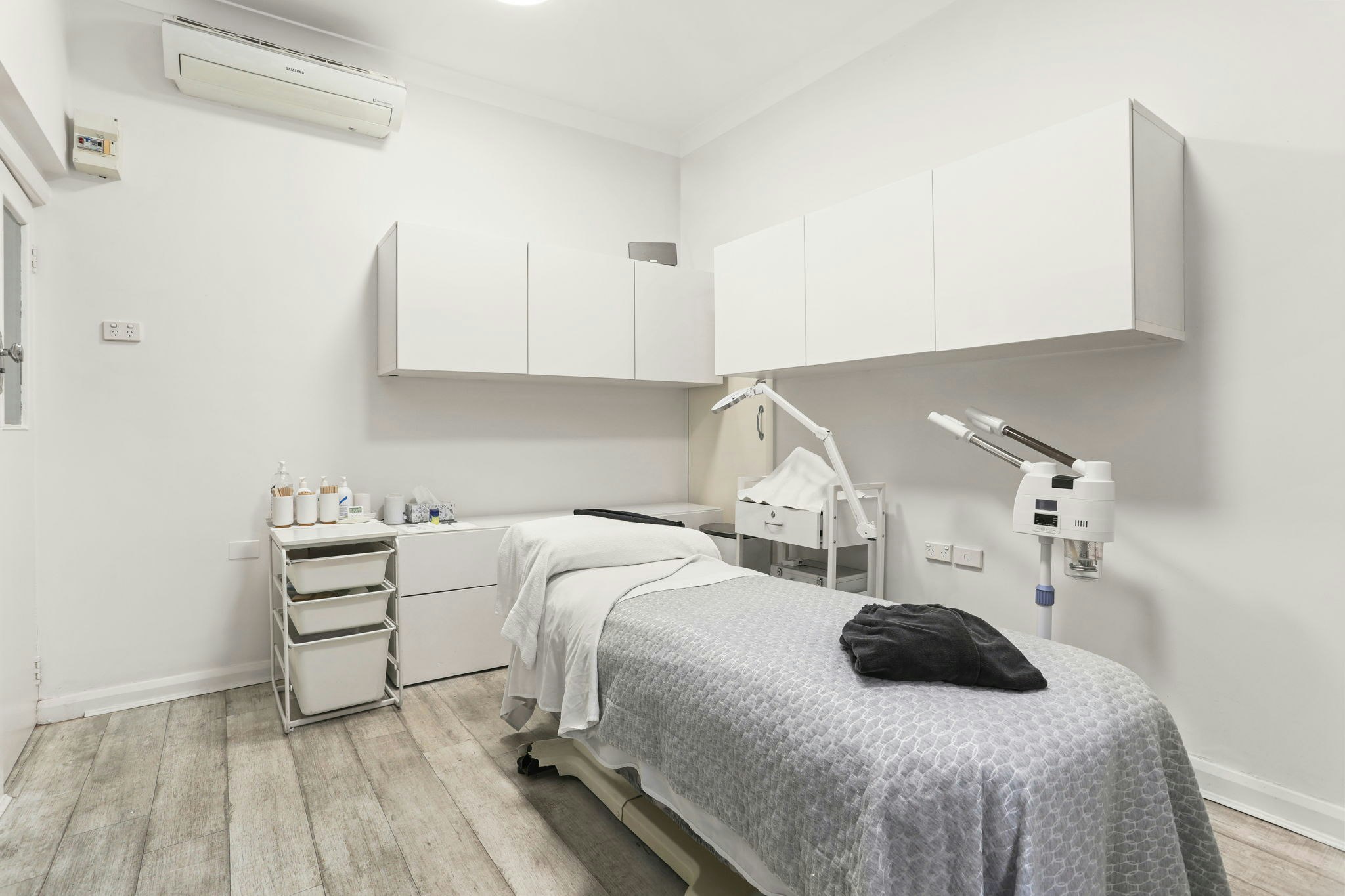Image of clinic