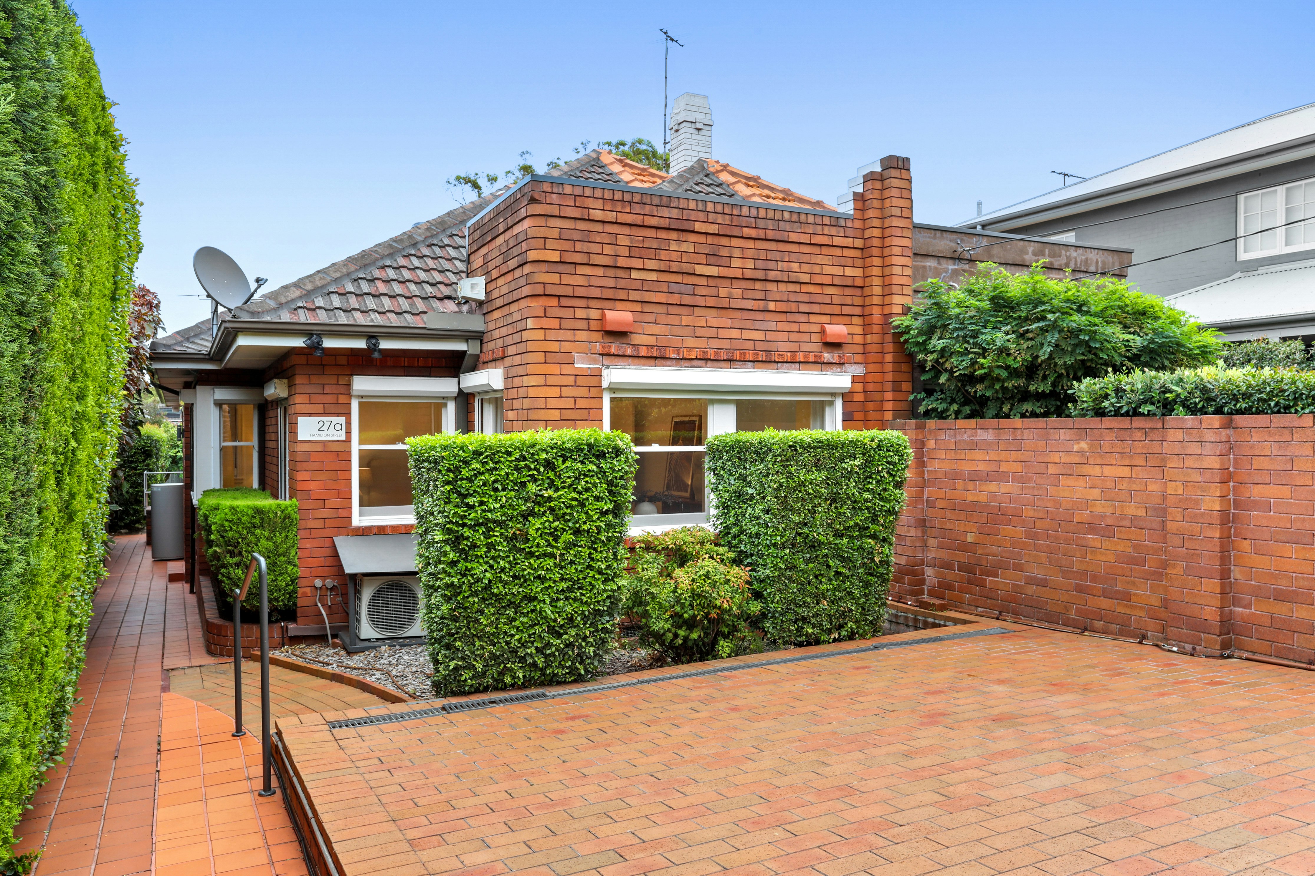 Image of brick