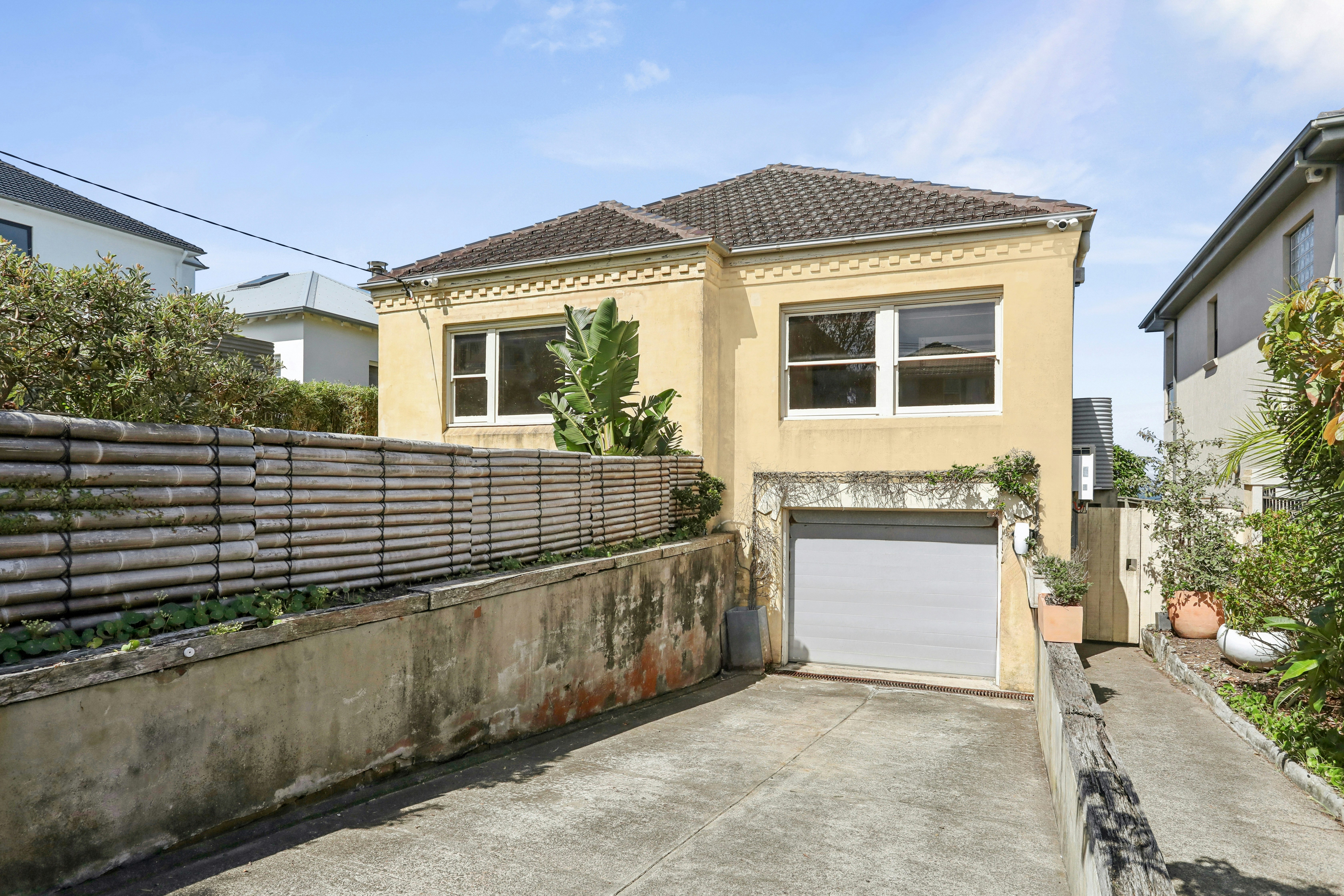 Image of garage