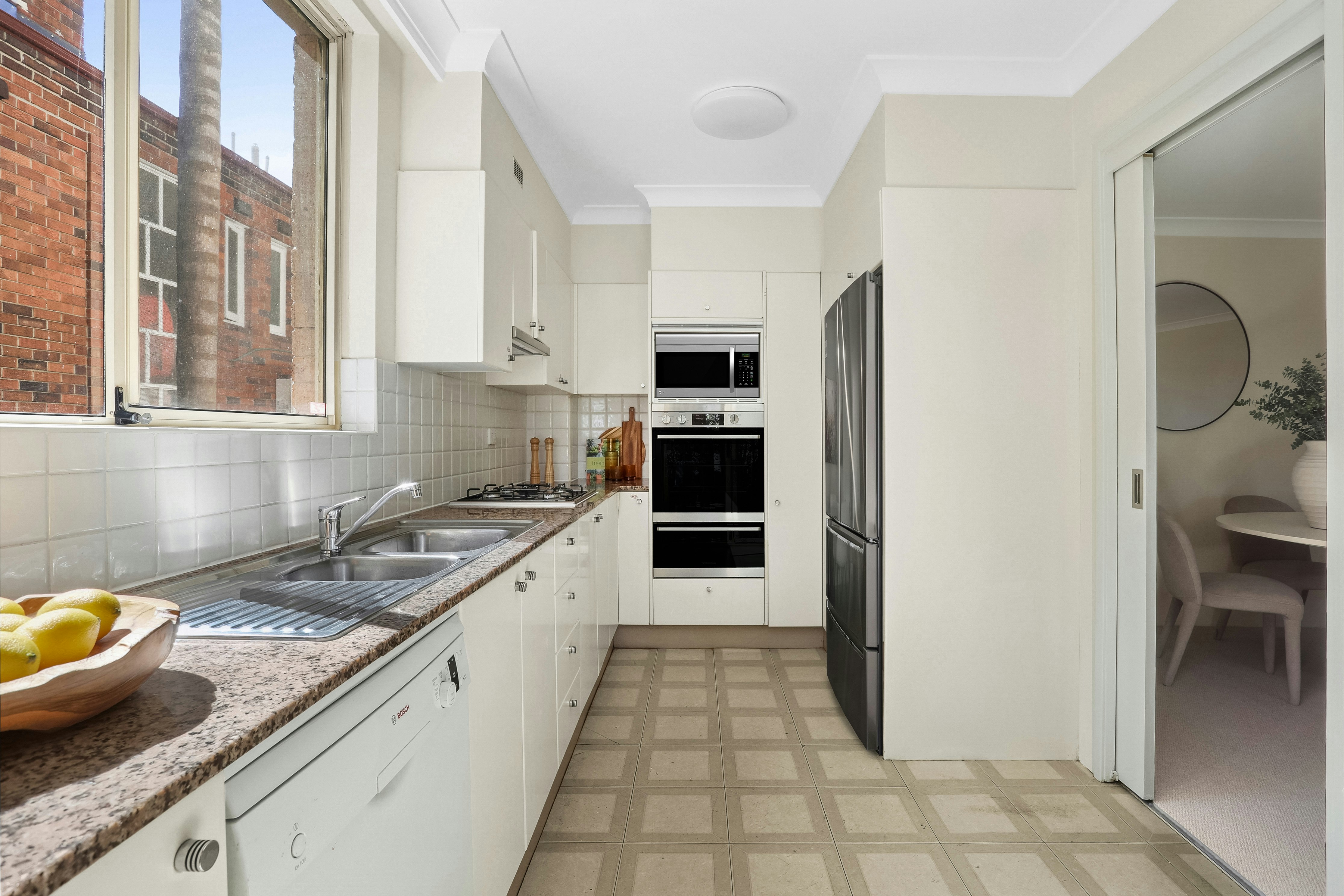 2/6 Paul Street, Bondi Junction NSW
