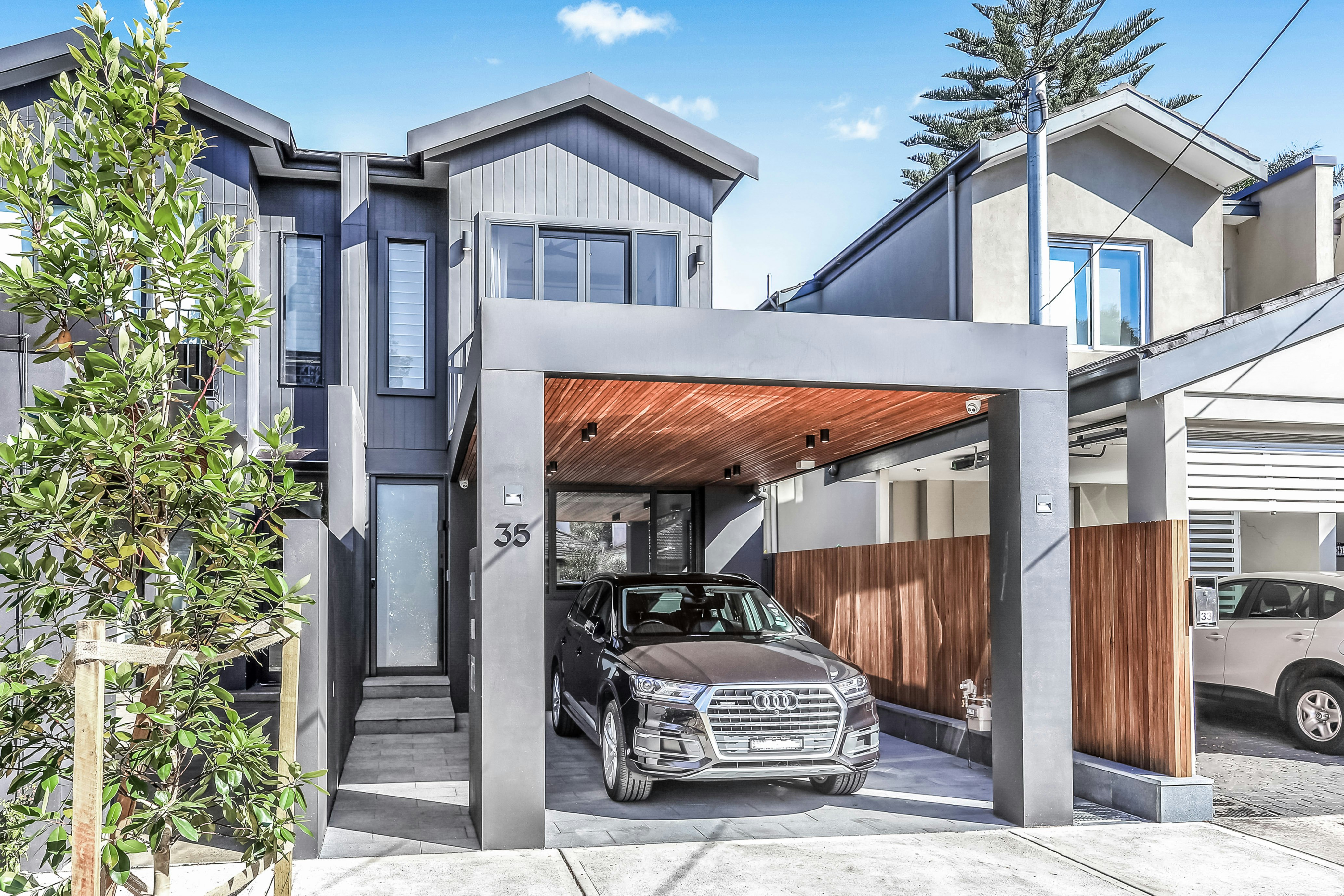 Image of garage
