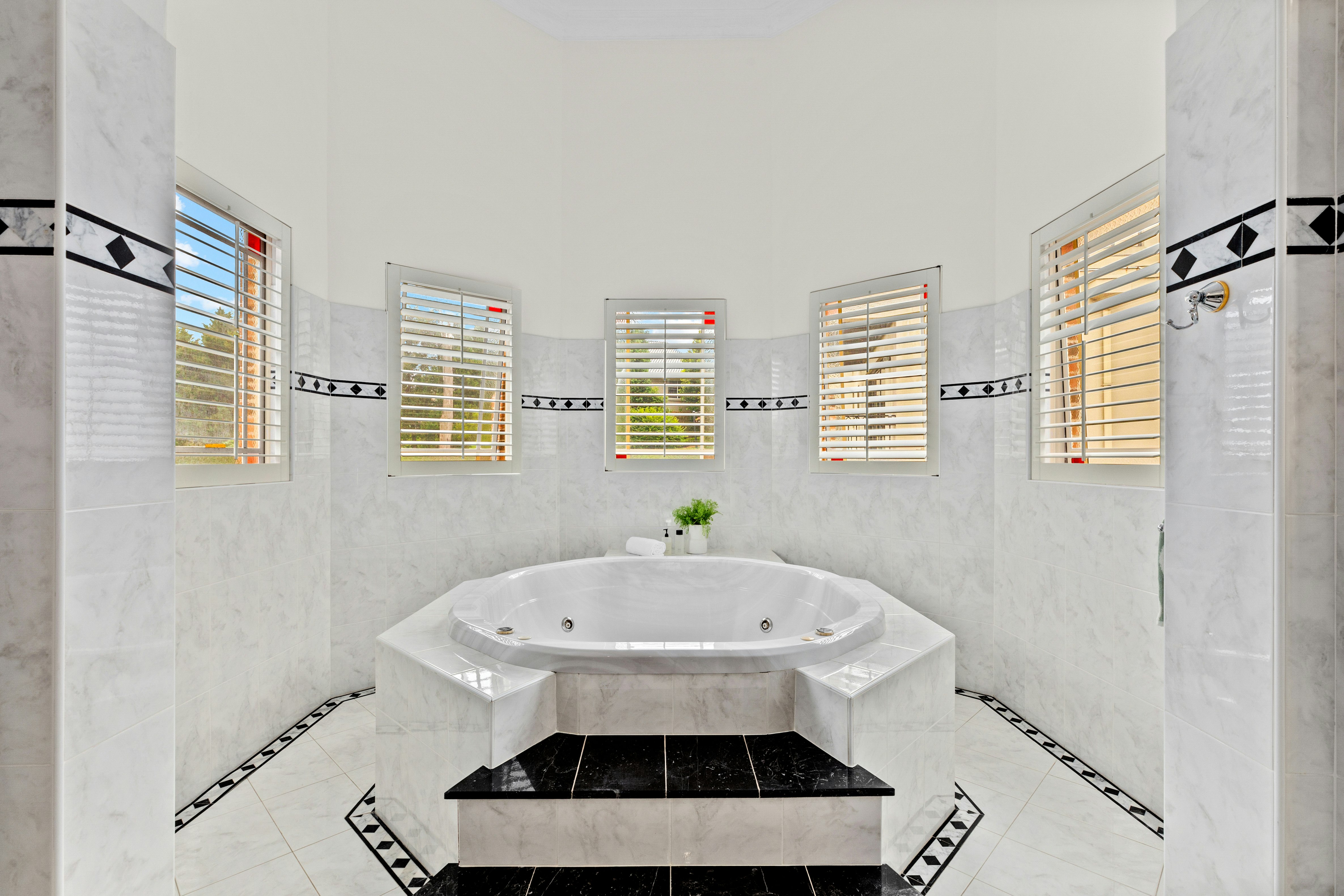 Image of tub
