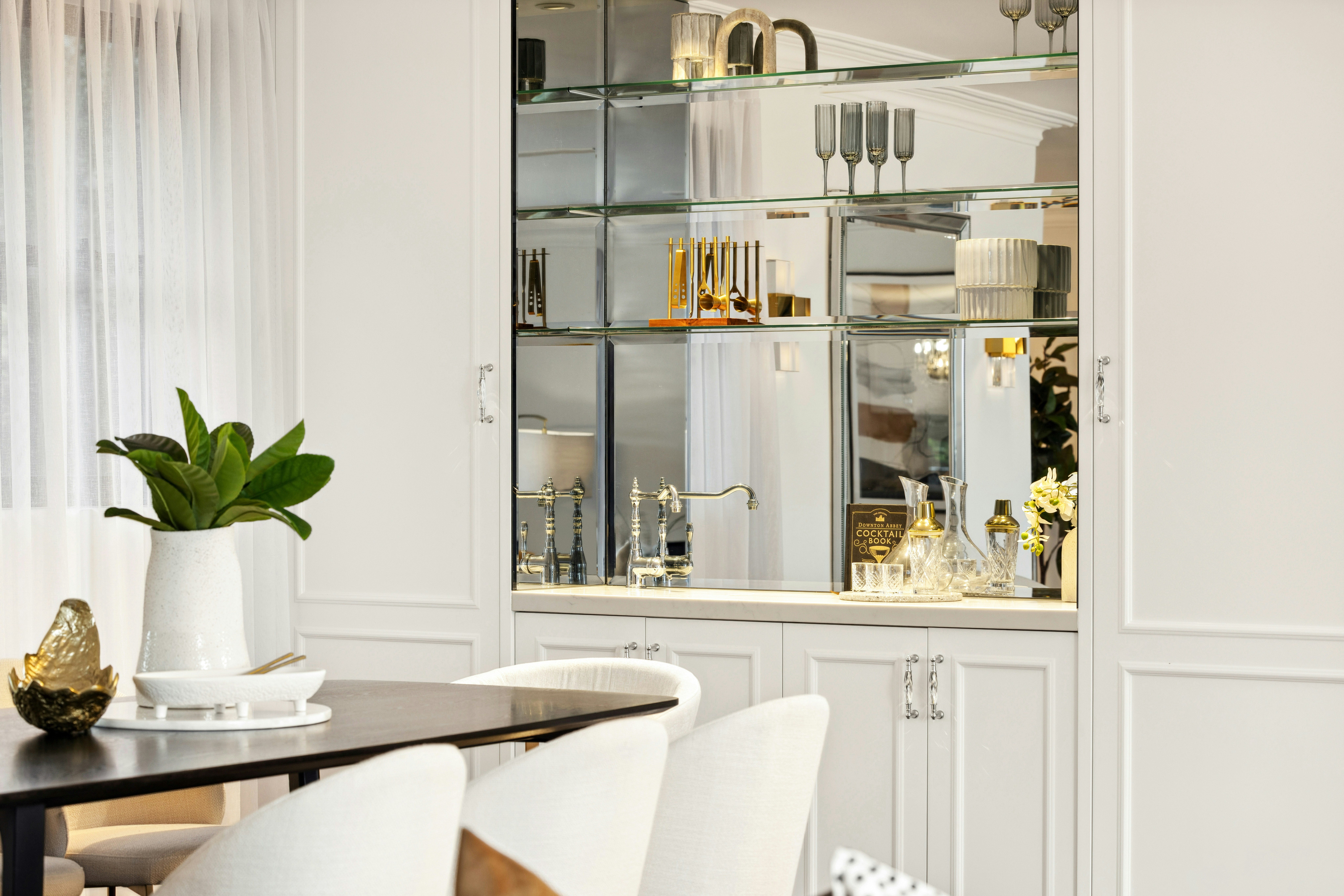 Image of dining room