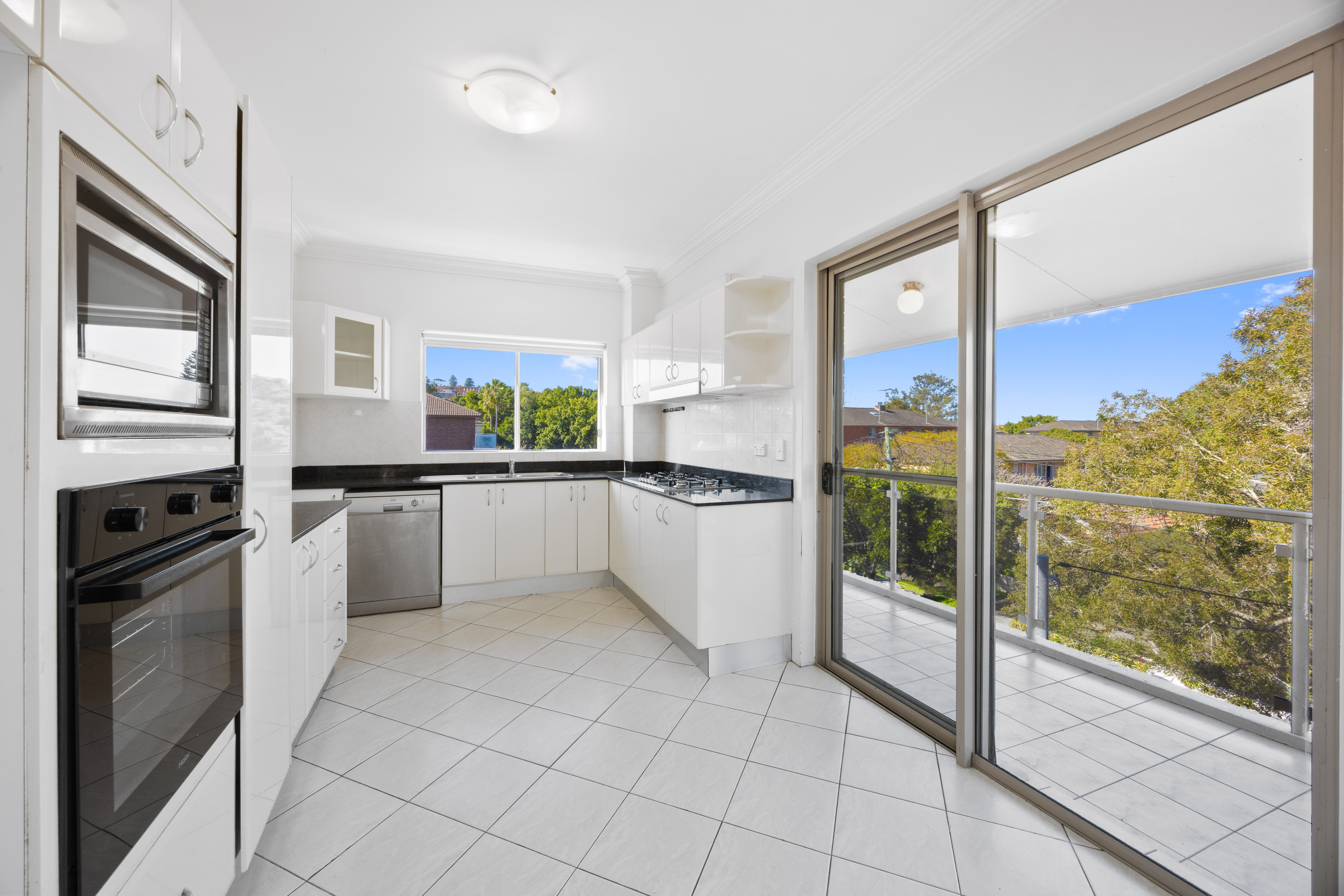 9/4-6 The Avenue, Rose Bay - Thumbnail 5