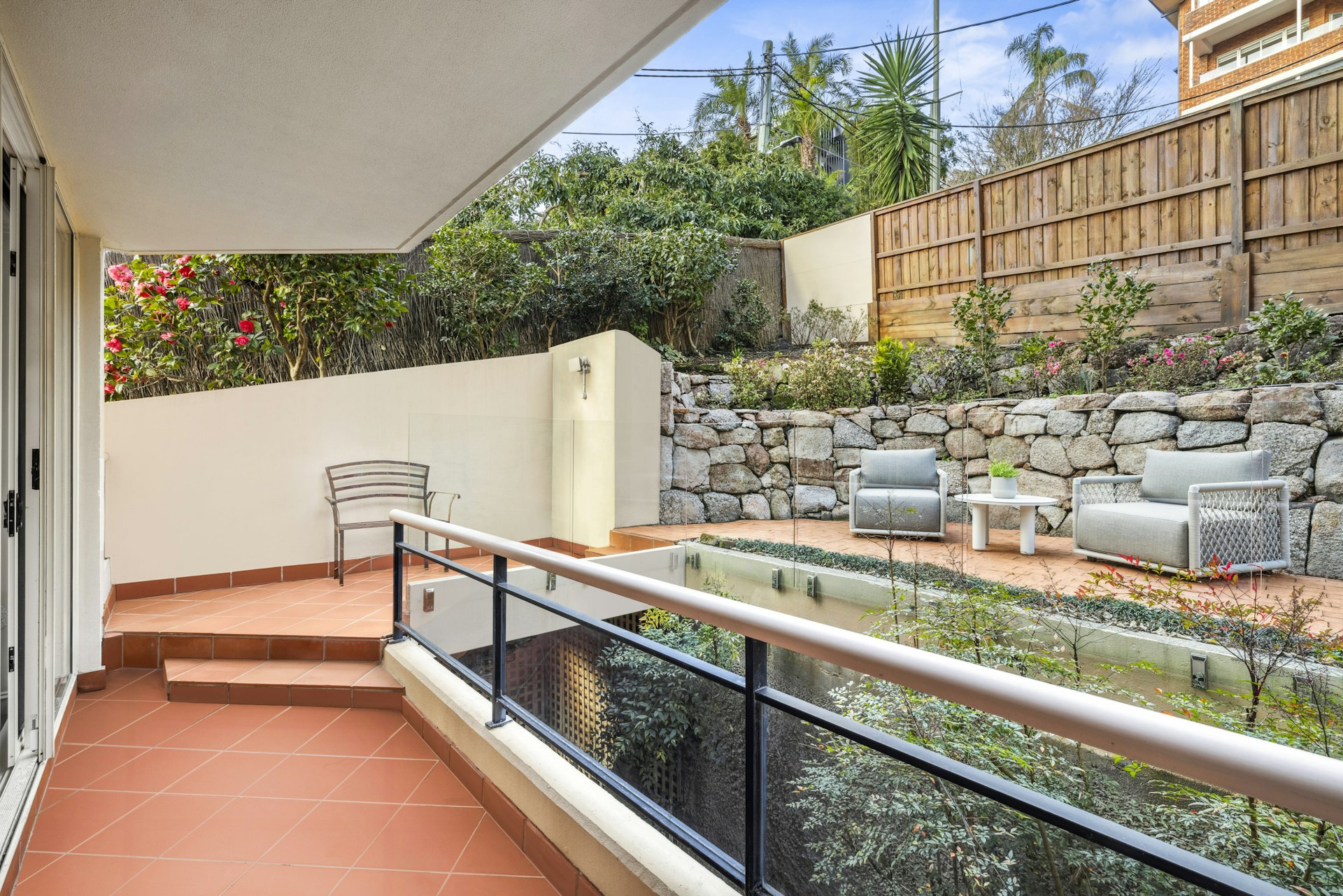 balcony