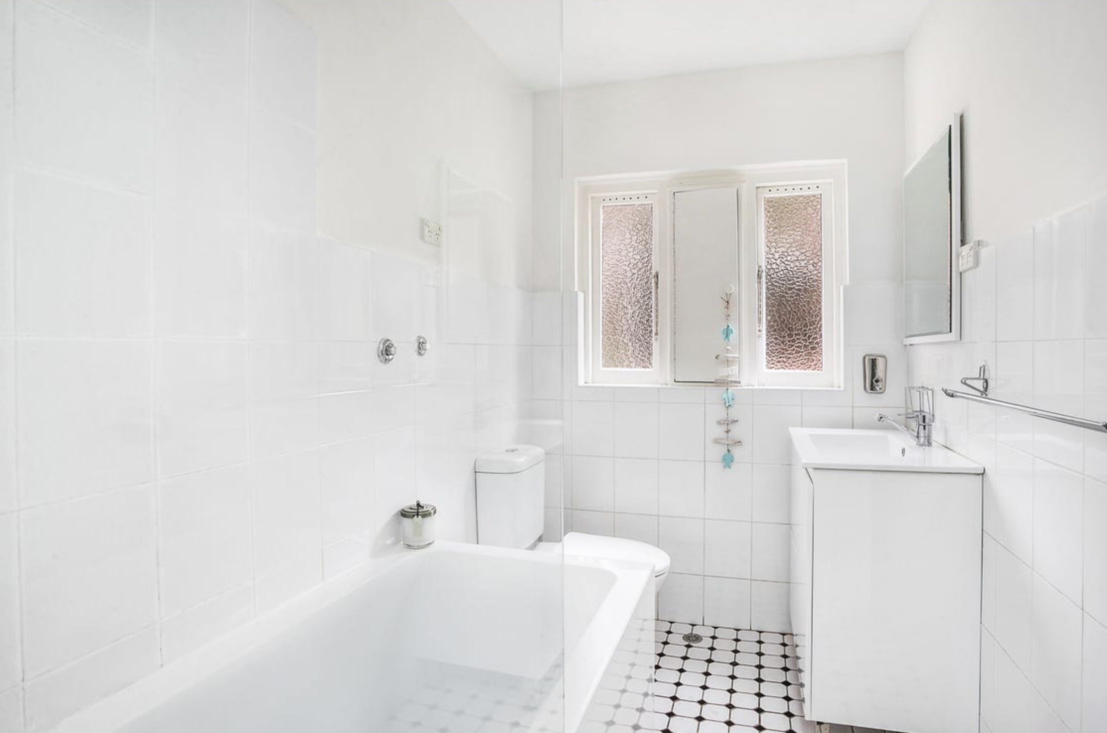 8/48 Beach Road, Bondi Beach NSW